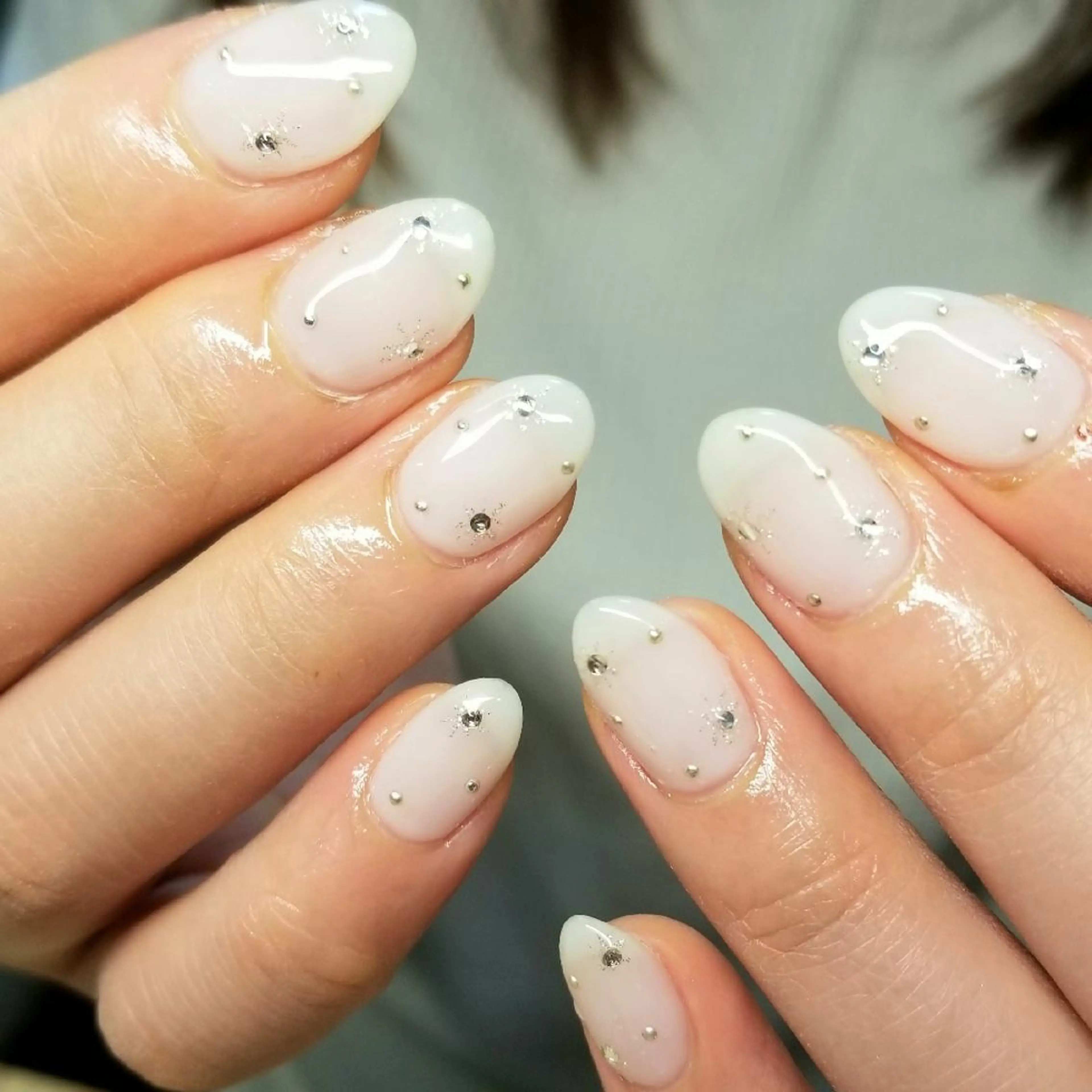 ネイル アートネイル ストーンネイル ハンドネイル L'instant  Nail Artzのネイルデザイン