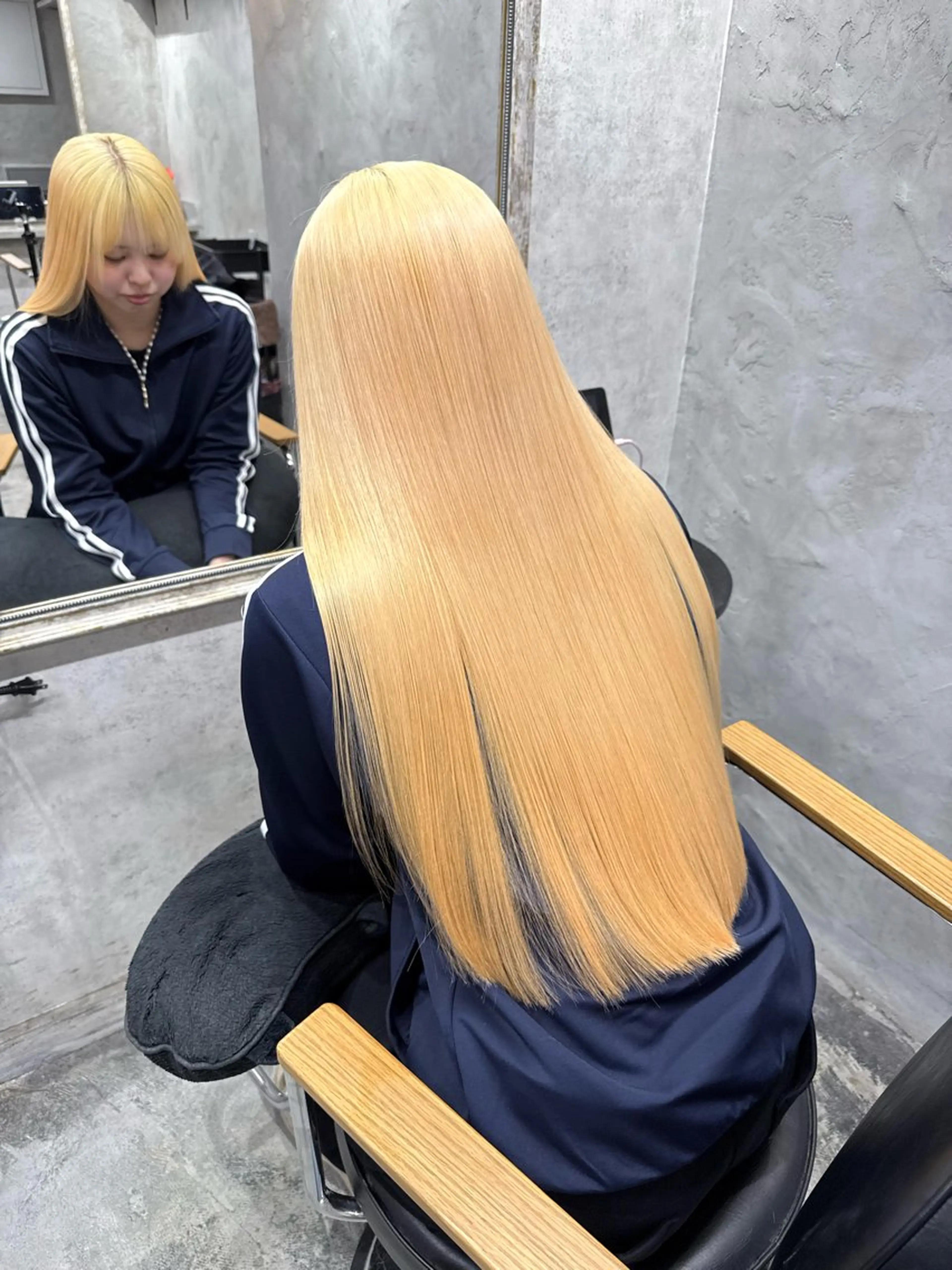 ロング カラー ヘアカラー トリートメント ハイトーン/ブリーチ MAYURI🌺横浜のヘアスタイル