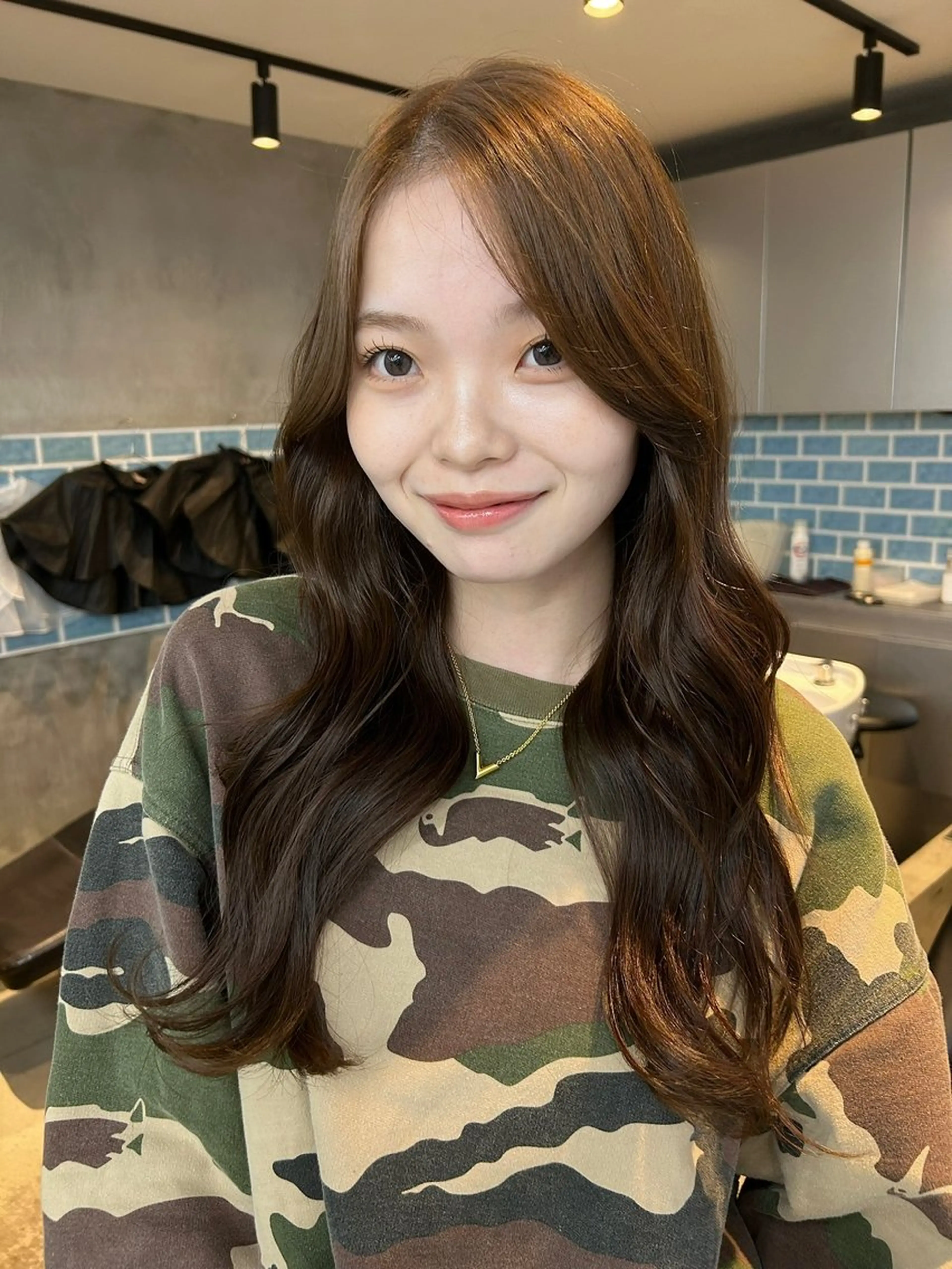 ミディアム カラー ヘアカラー トリートメント VIE表参道所属・艶感カラー💫 りょお🫧のヘアスタイル