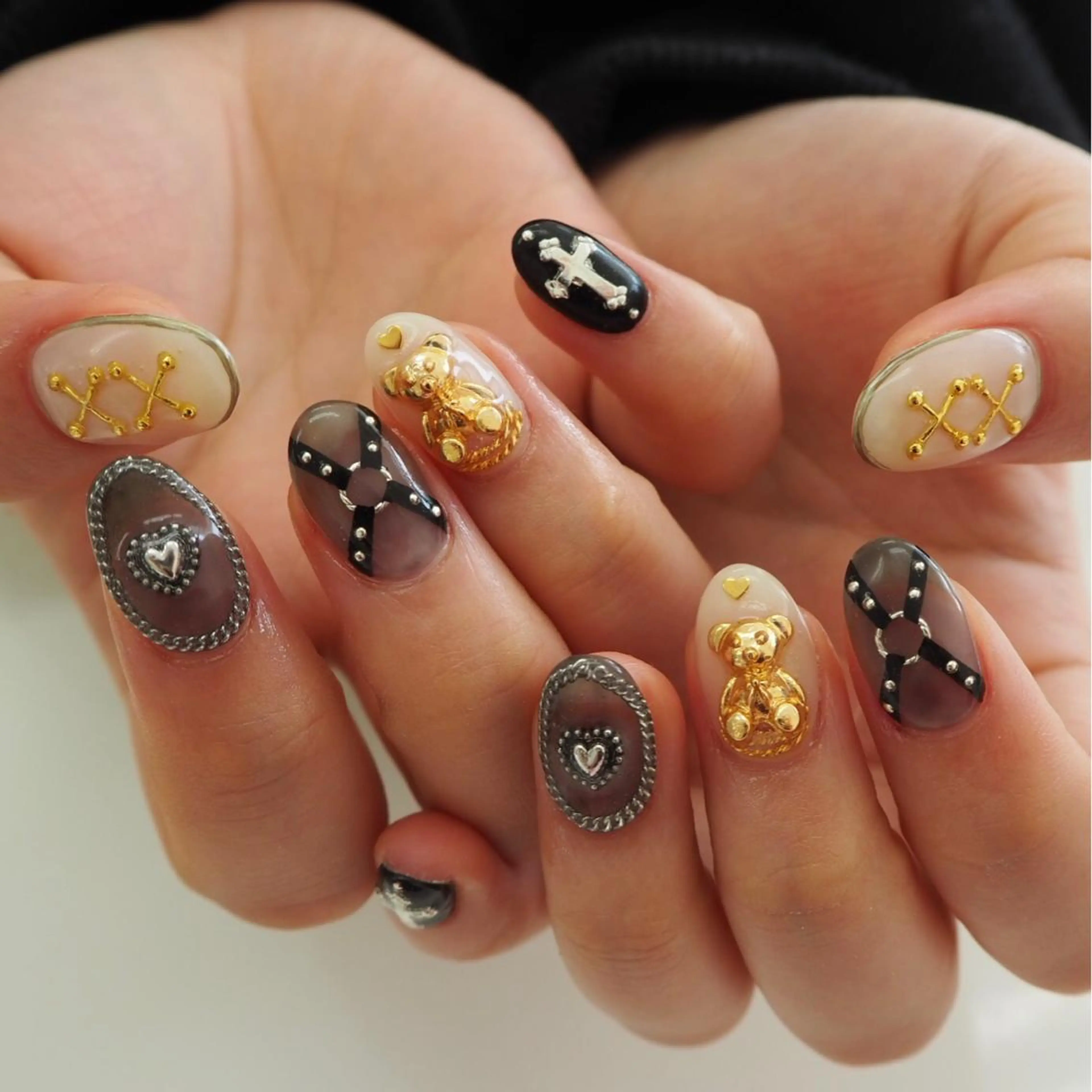 ネイル Hisaka Mikiのネイルデザイン