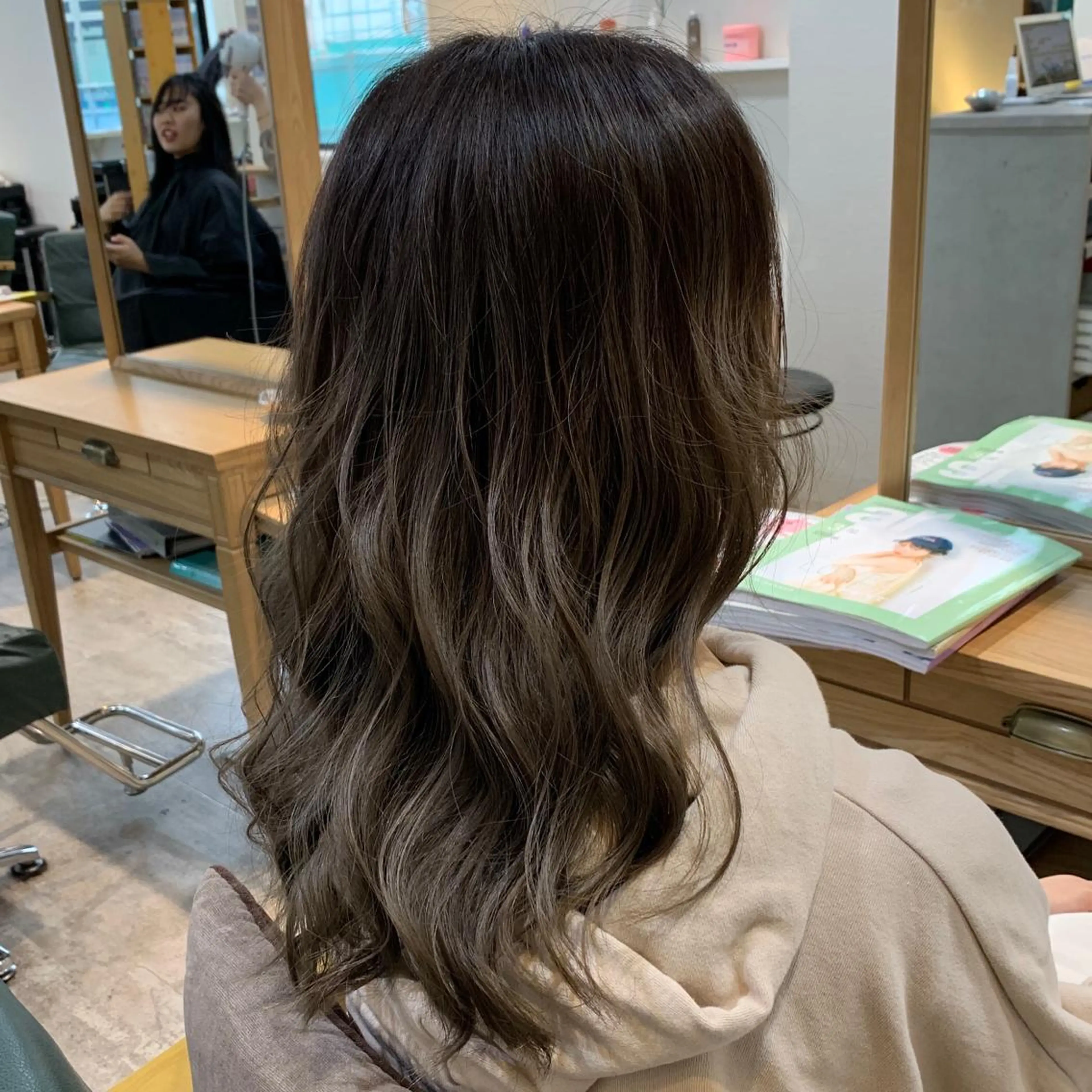 ロング カラー 加藤 雄大のヘアスタイル