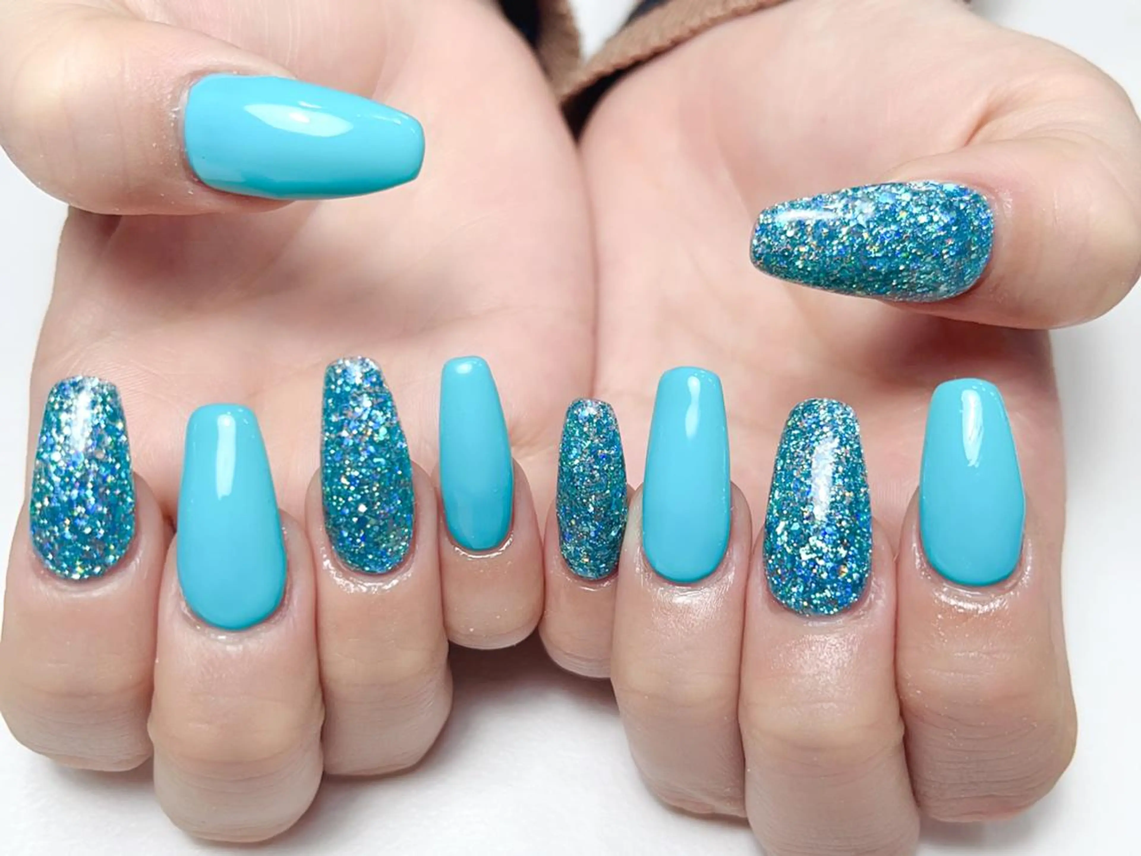 ネイル Elegant beautyシュルイのネイルデザイン