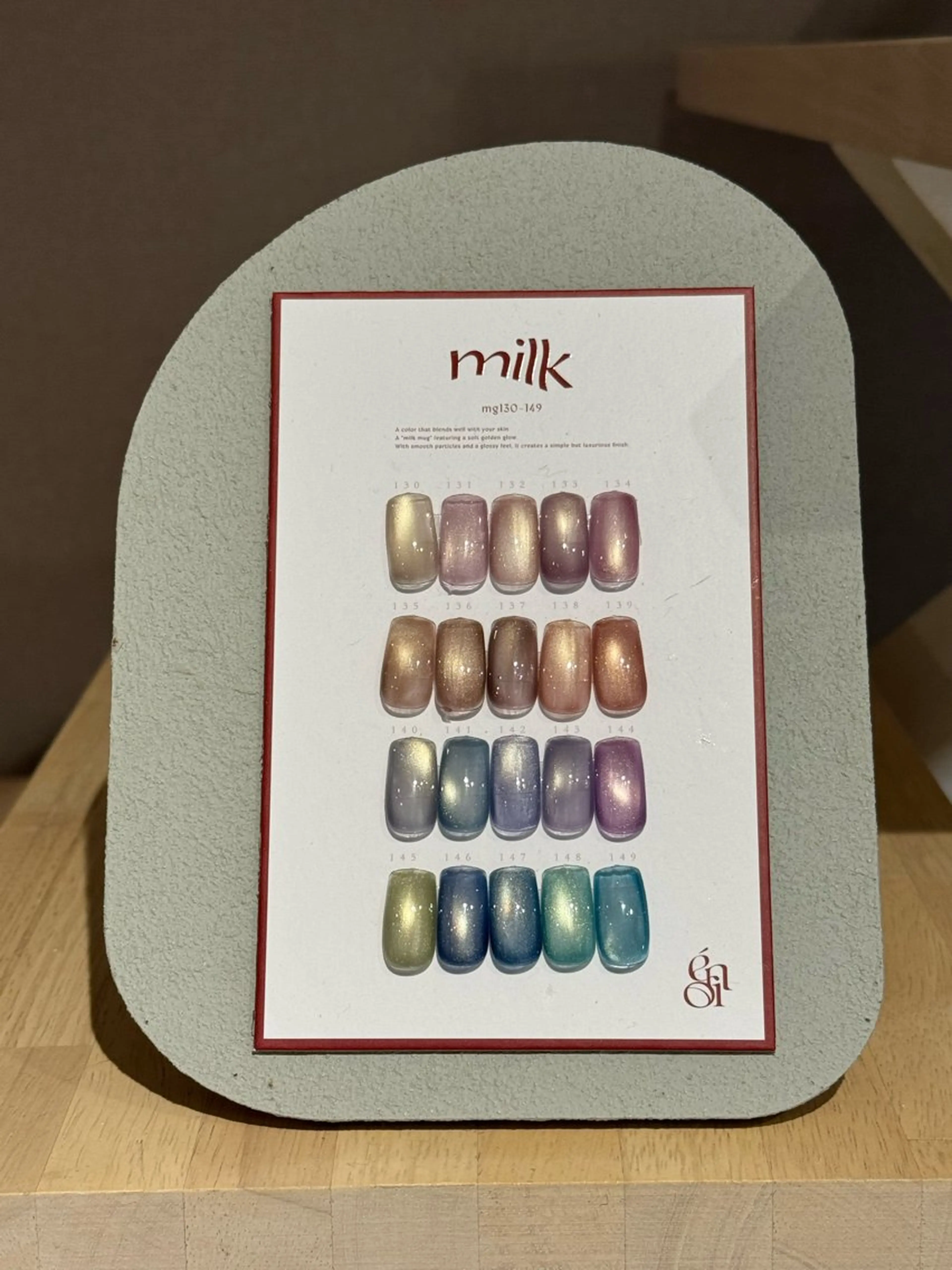 🎀〈オフあり〉milkマグネットネイルの写真