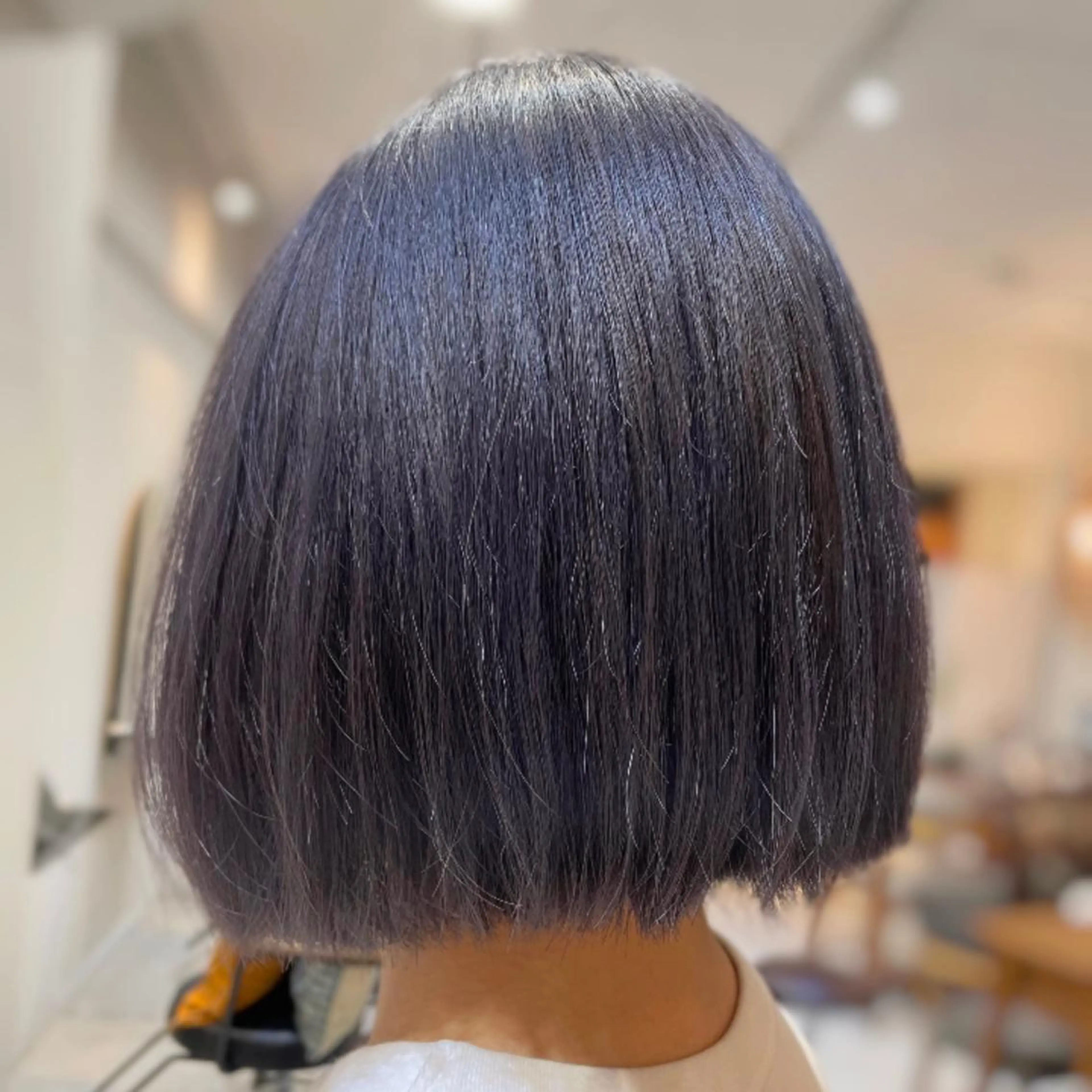 ショート カラー ヘアアレンジ ラベンダーカラー ラベンダーグレー REONA🪽✨ 日常に馴染む髪🫧のヘアスタイル