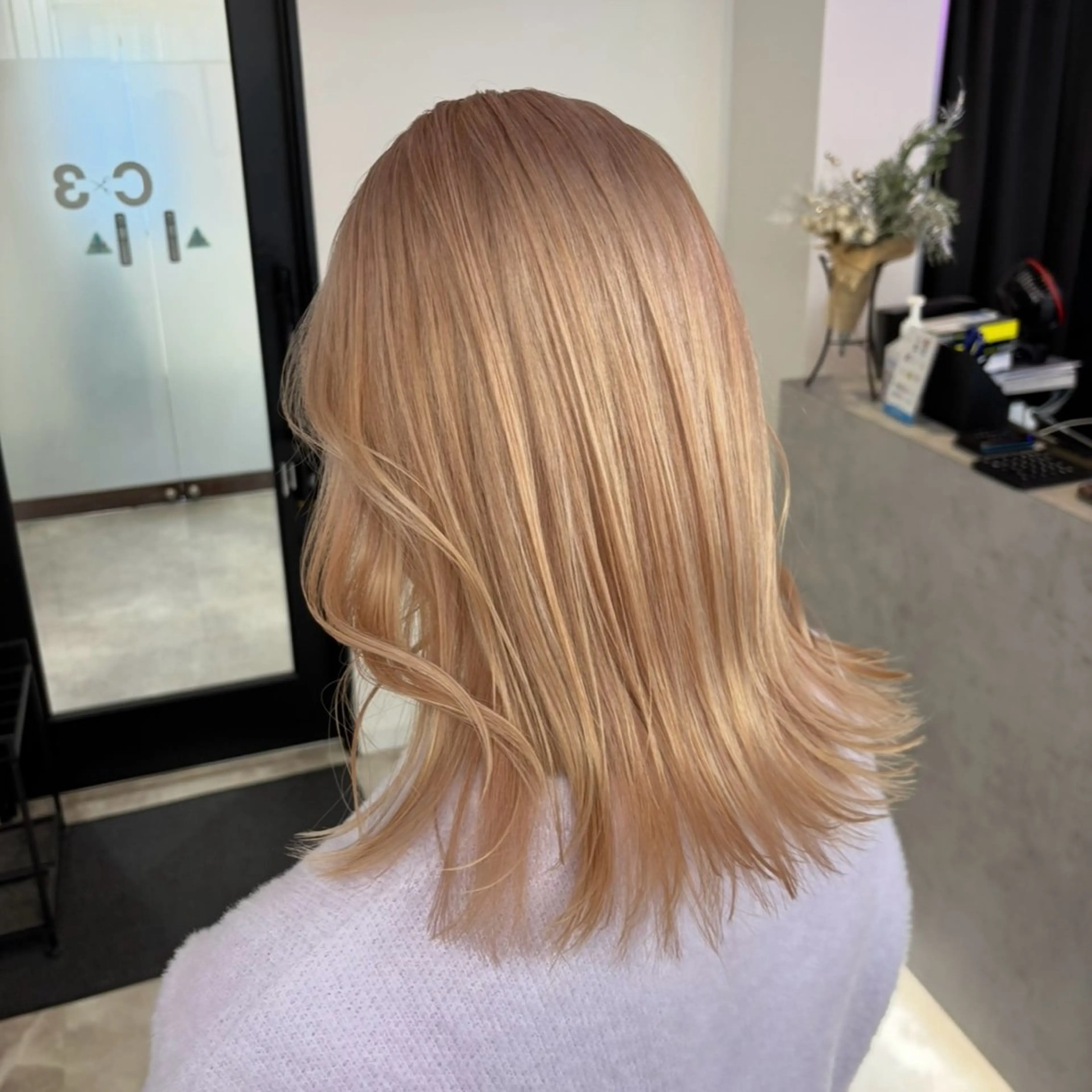 セミロング カラー ヘアカラー Ren. 🦋デザインカラーのヘアスタイル