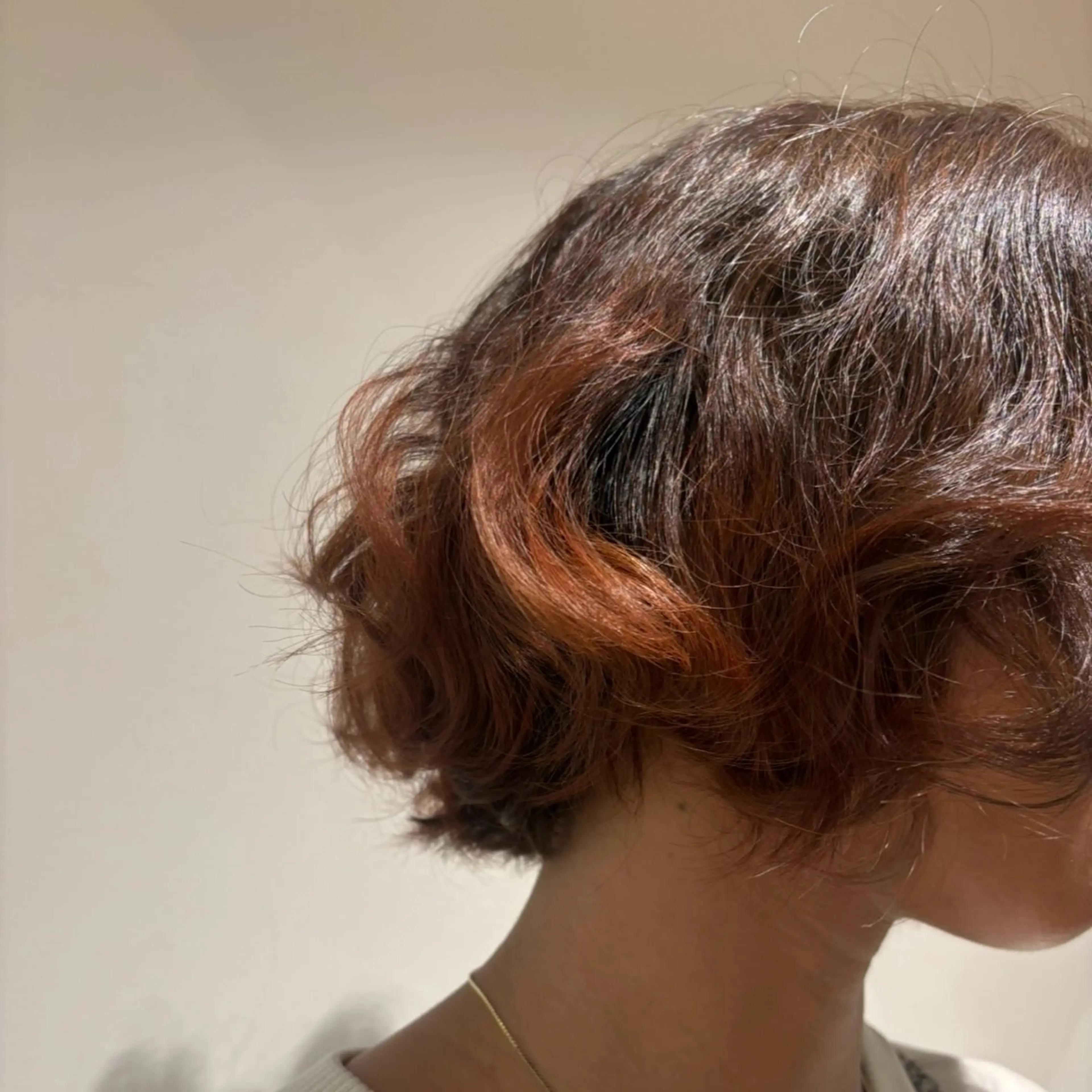 カラー 西澤 希のヘアスタイル