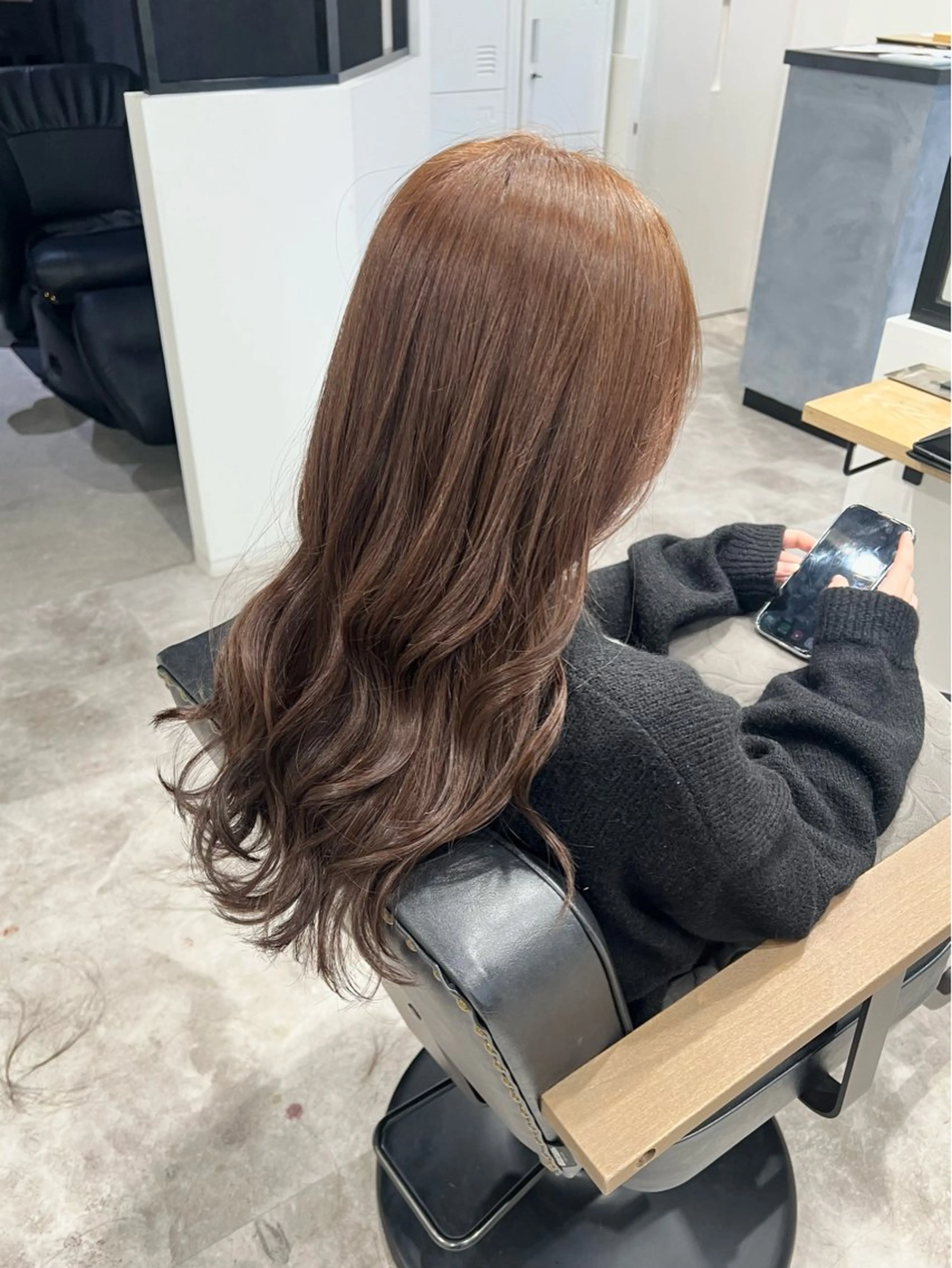 ロング カラー ブラウンカラー チョコレートブラウン 透明感カラー ヘアカラー トリートメント 黒阪 なみのヘアスタイル