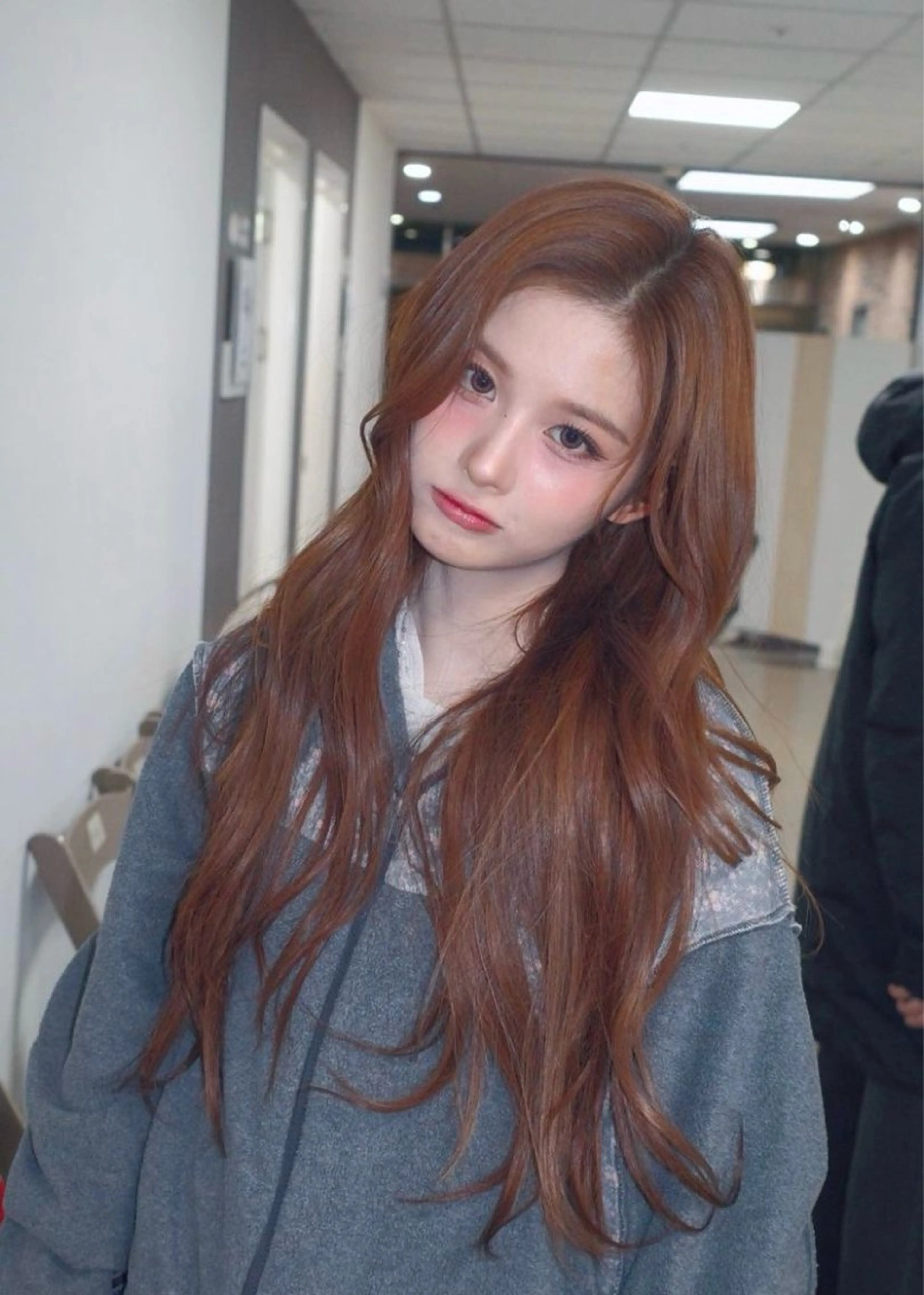 ロング カラー オレンジ ヘアカラー トリートメント ブリーチなし🌼トレ ンド🌼似合わせのヘアスタイル