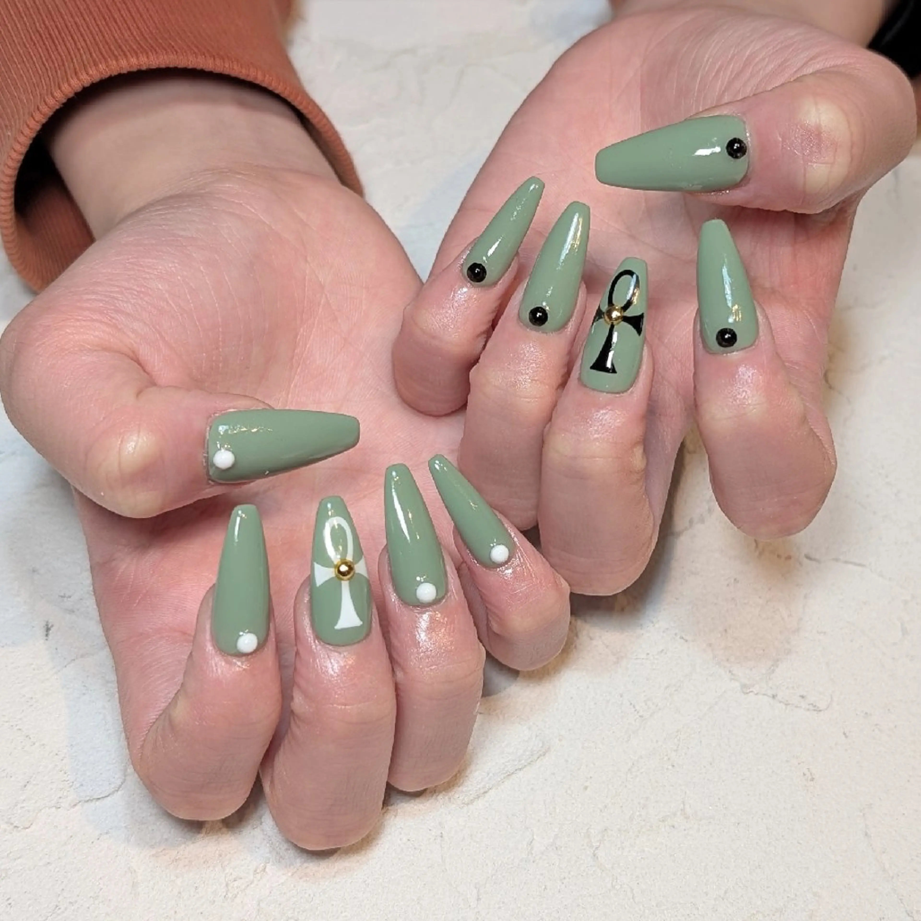 ネイル アートネイル 長さ出し グリーン シンプルネイル ネイルチップ Nail salon Euphoria所属・Euphoria 【 suzuki 】のネイルデザイン