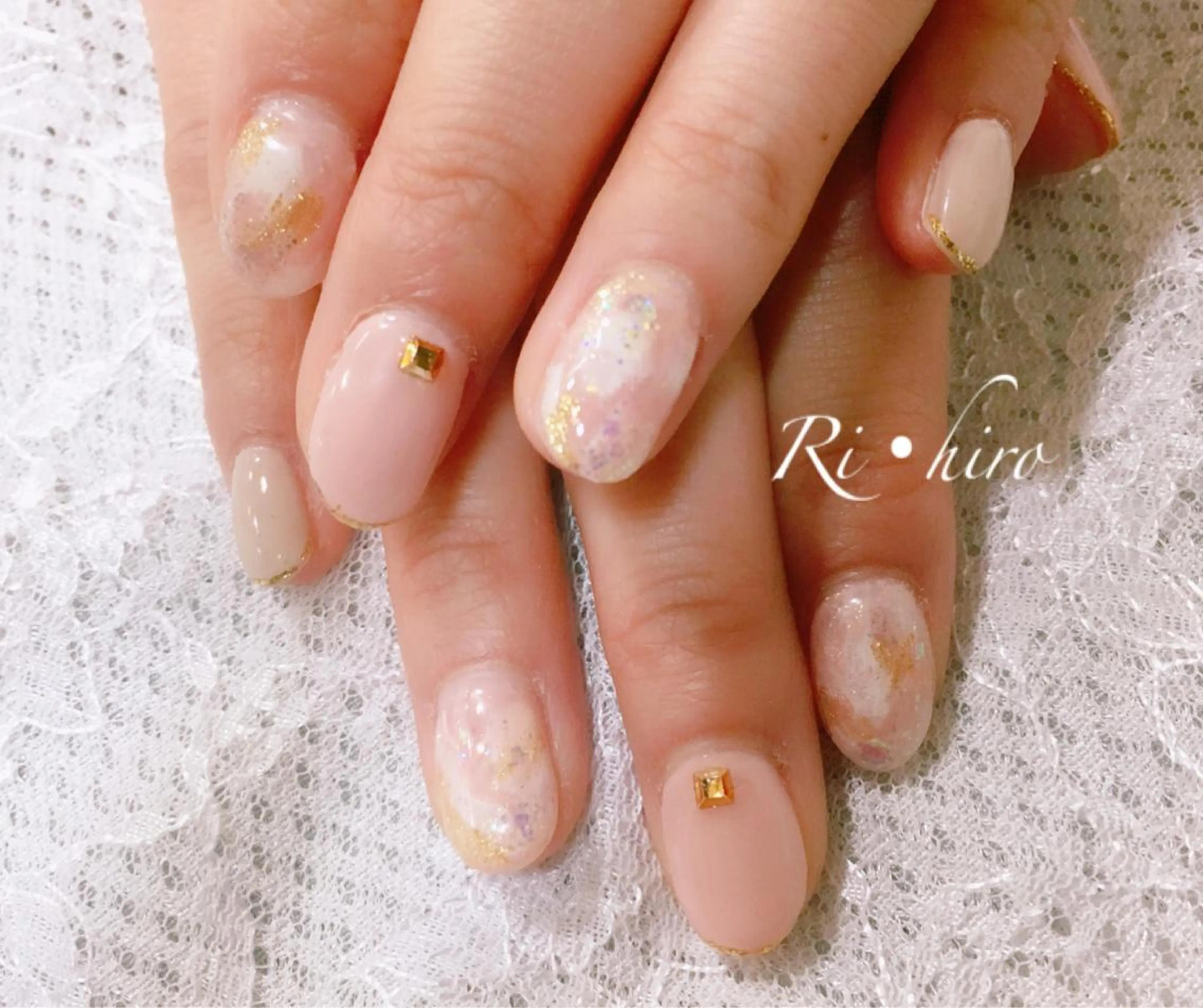 ネイル ネイル＆フラワーサロン〜Ri✦hiro〜鳥栖店所属・HIRATA RIEのネイルデザイン