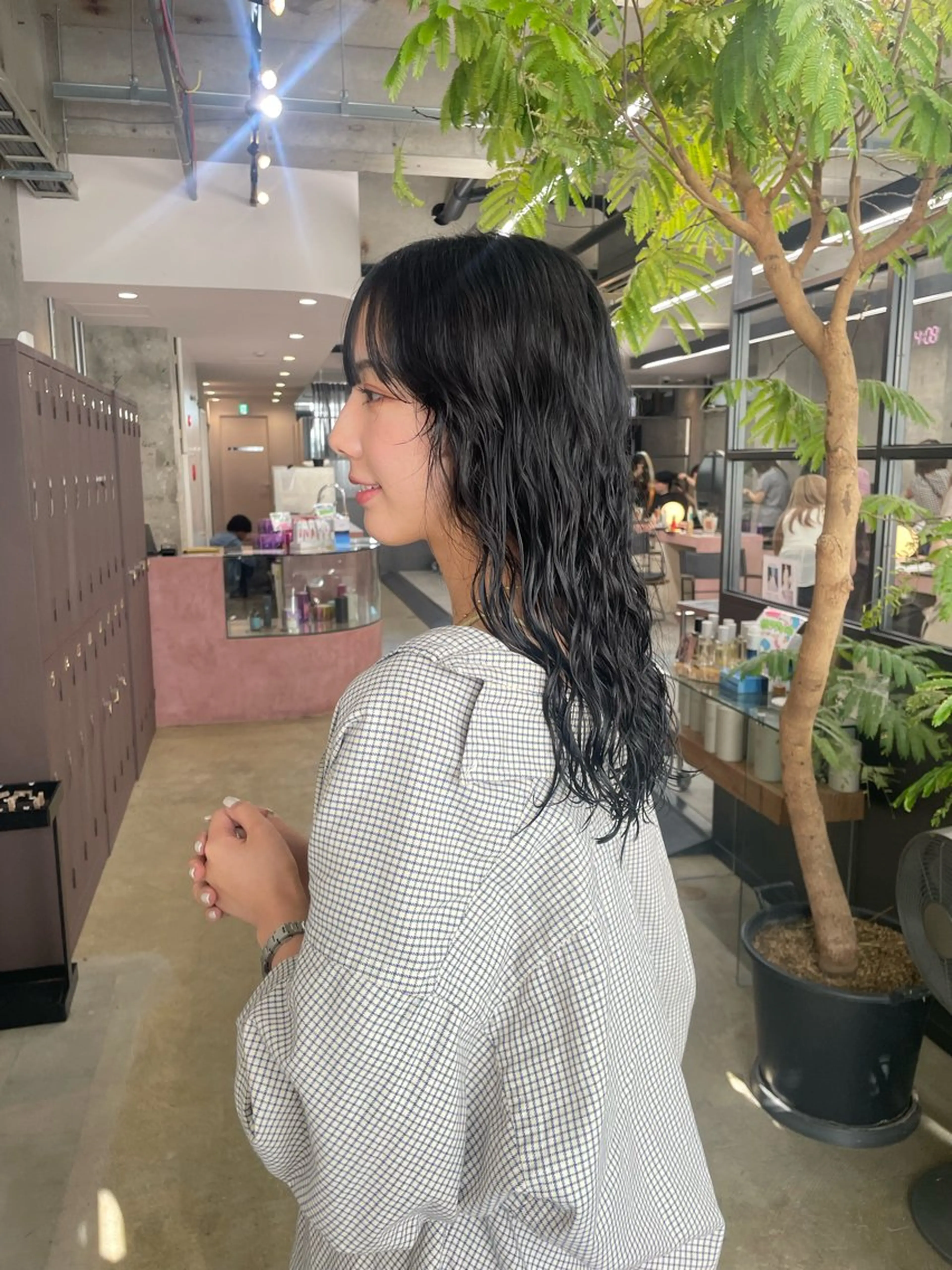 ロング カット ヘアカラー パーマ 鈴木瑛里／ブロンド ベージュ／男女のヘアスタイル