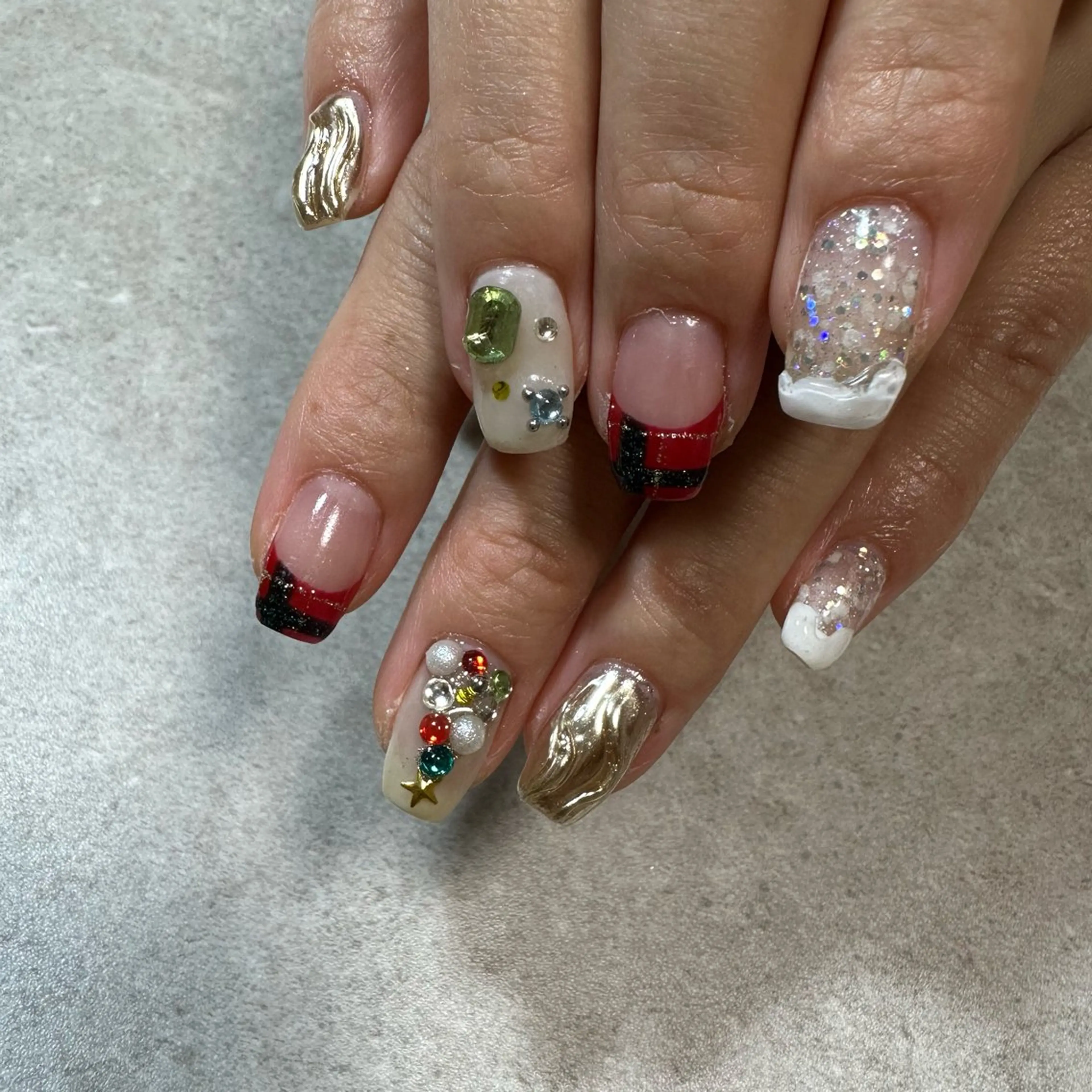 ネイル T Kのネイルデザイン