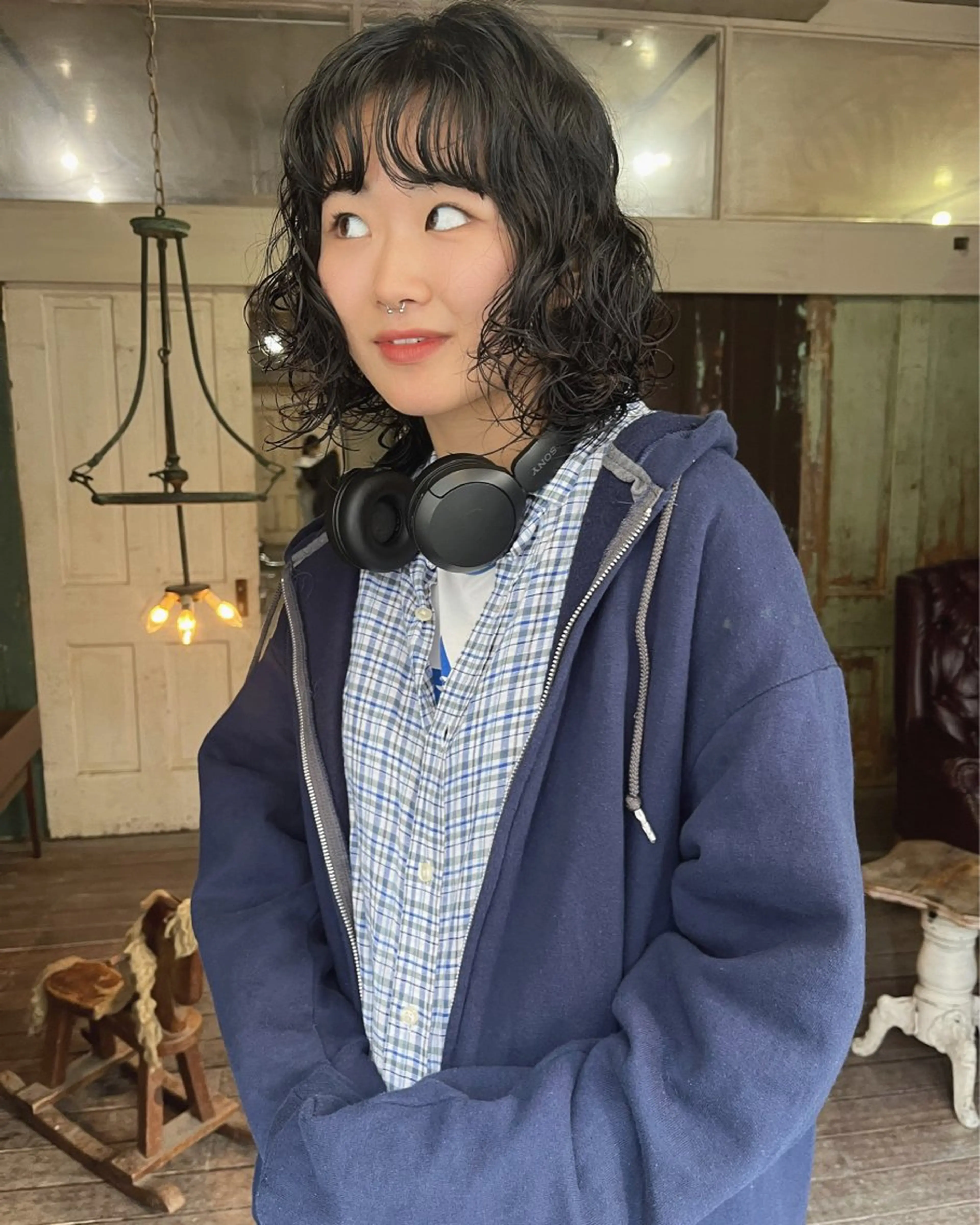 ミディアム カット パーマ トリートメント ハイトーン/顔まわり レイヤー/YUKAのヘアスタイル