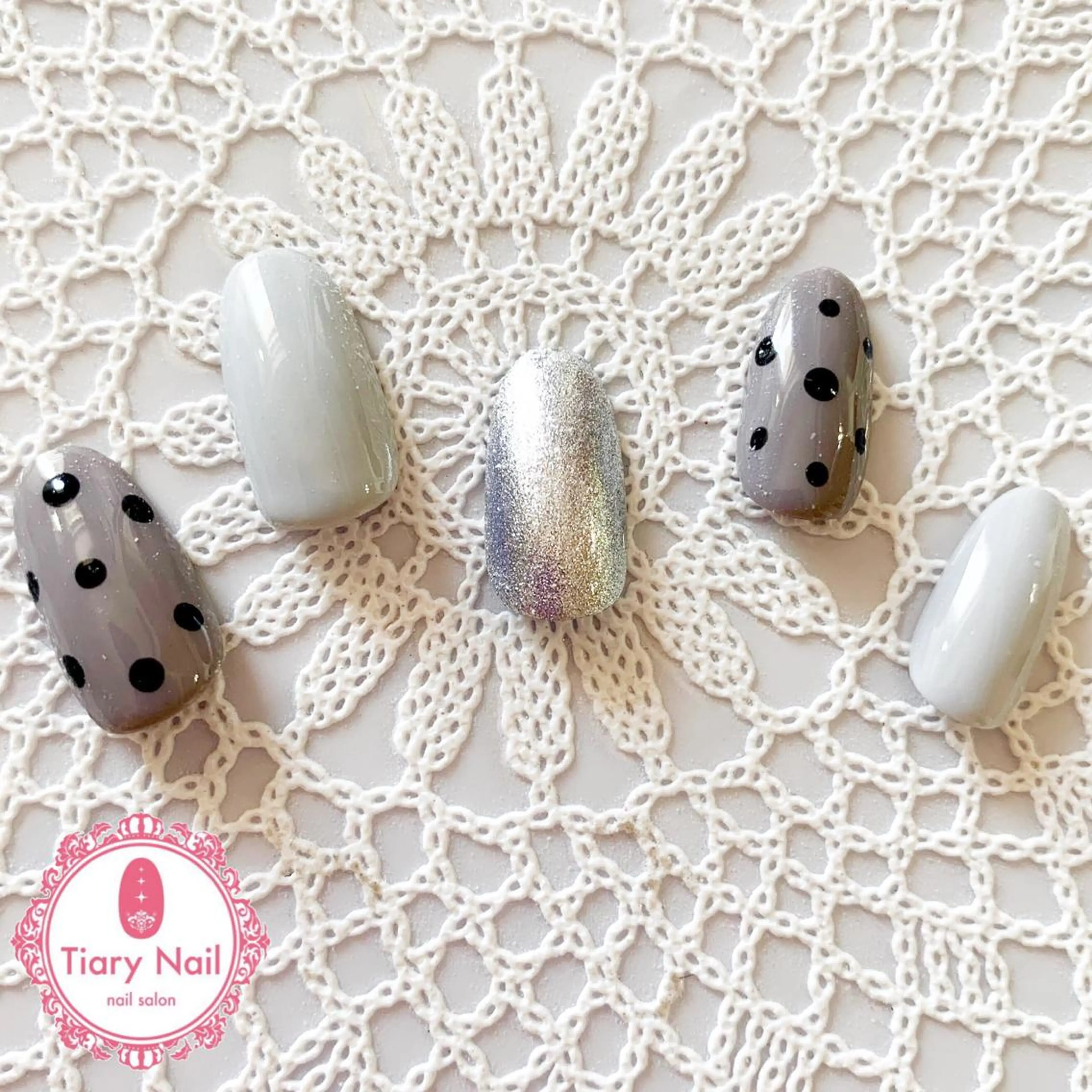 ネイル tiarynail K Kのネイルデザイン