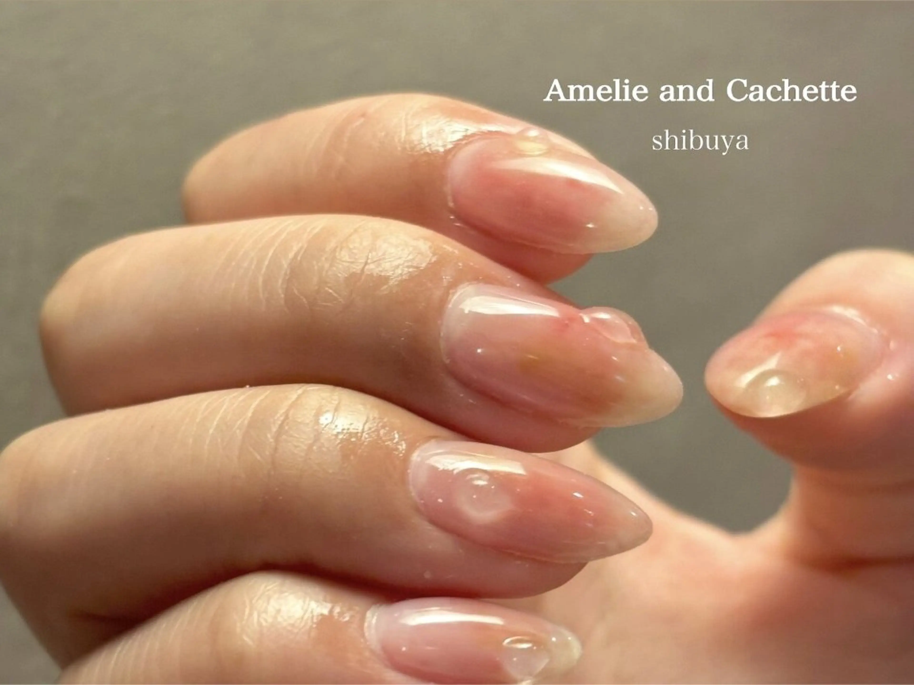 ネイル ニュアンスネイル aoi .のネイルデザイン