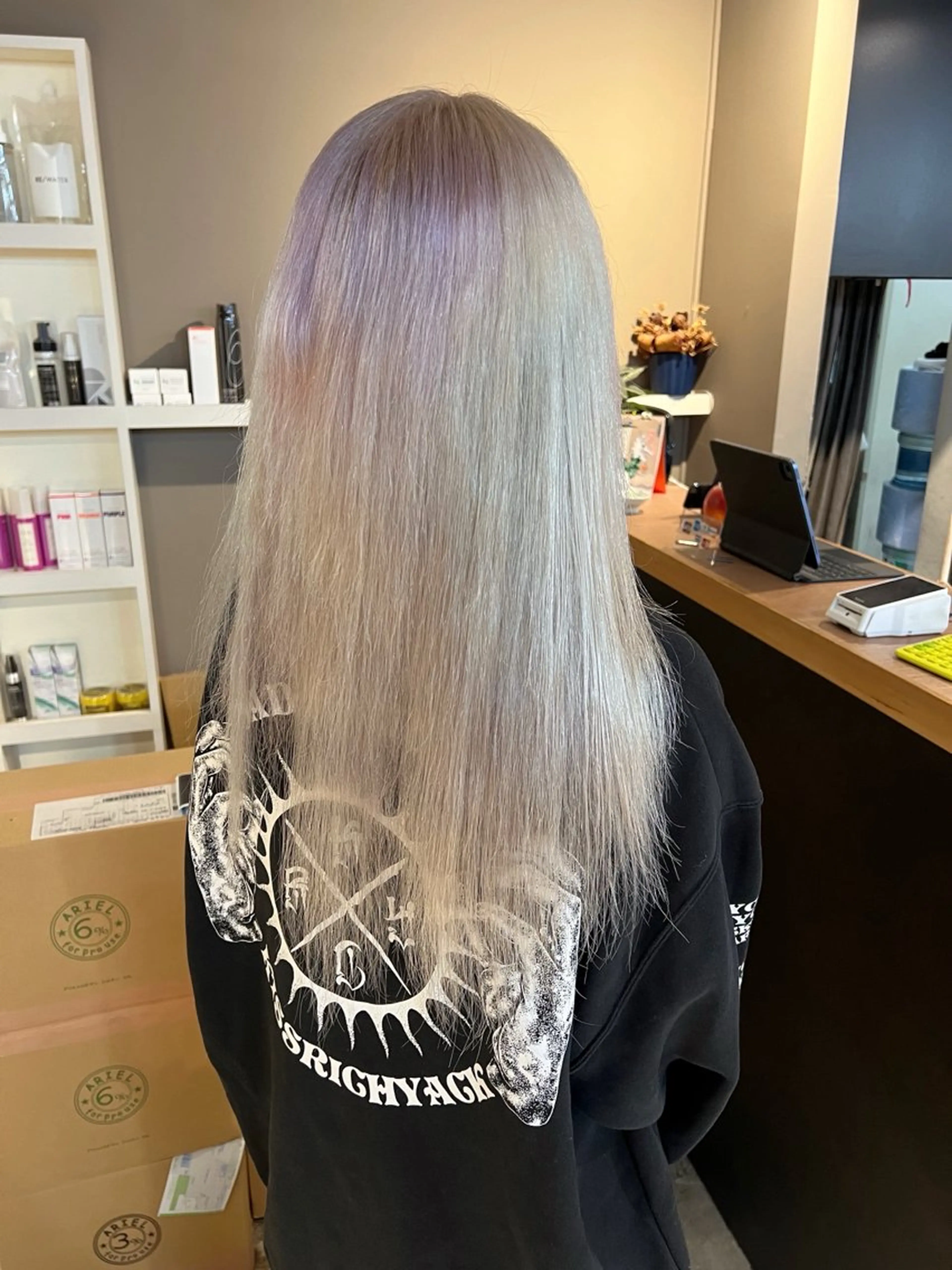 ロング カラー ブリーチ daiki 原宿のヘアスタイル