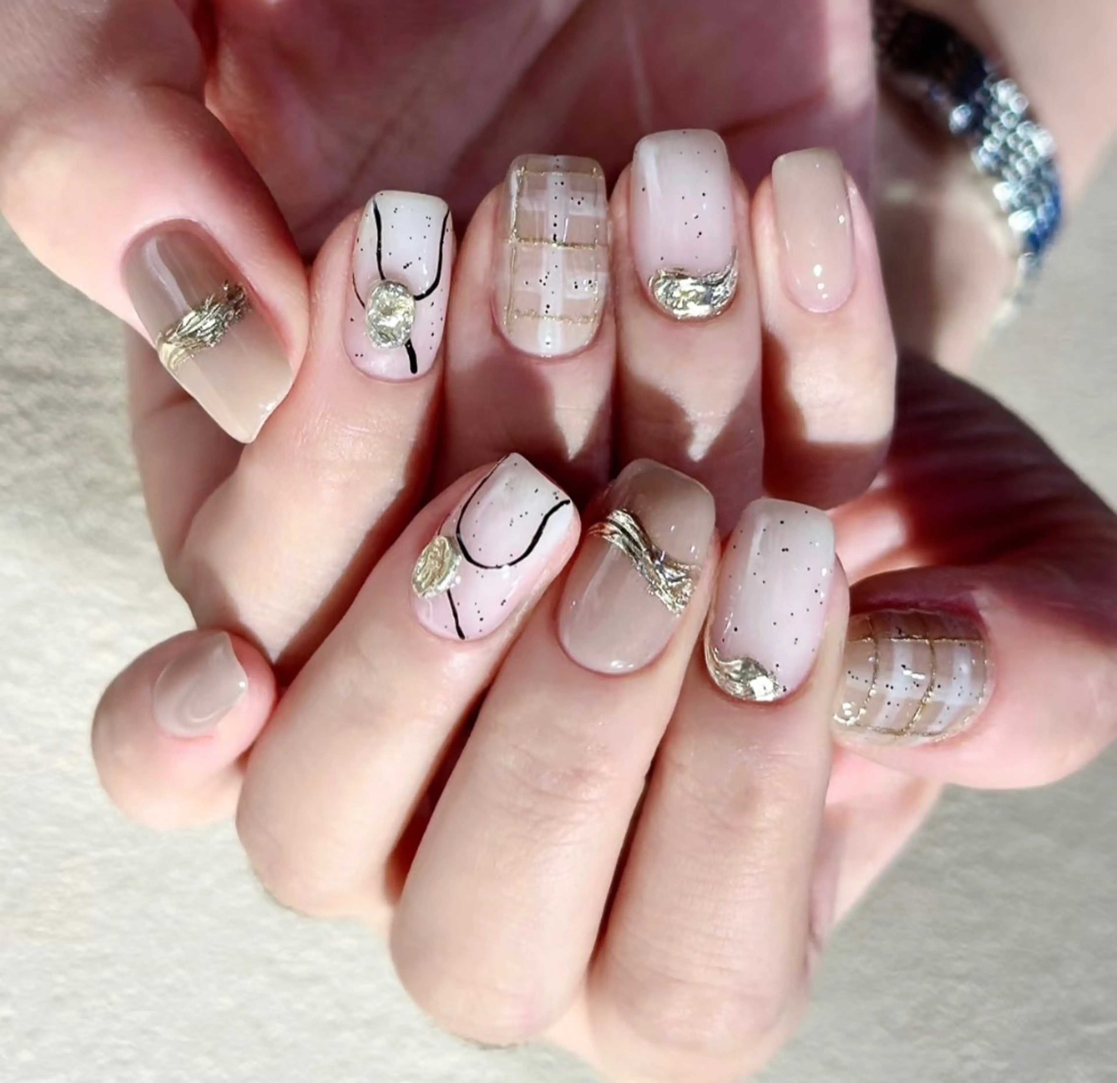 ネイル ハンドネイル ハンドケア 🍑 momo_nailのネイルデザイン