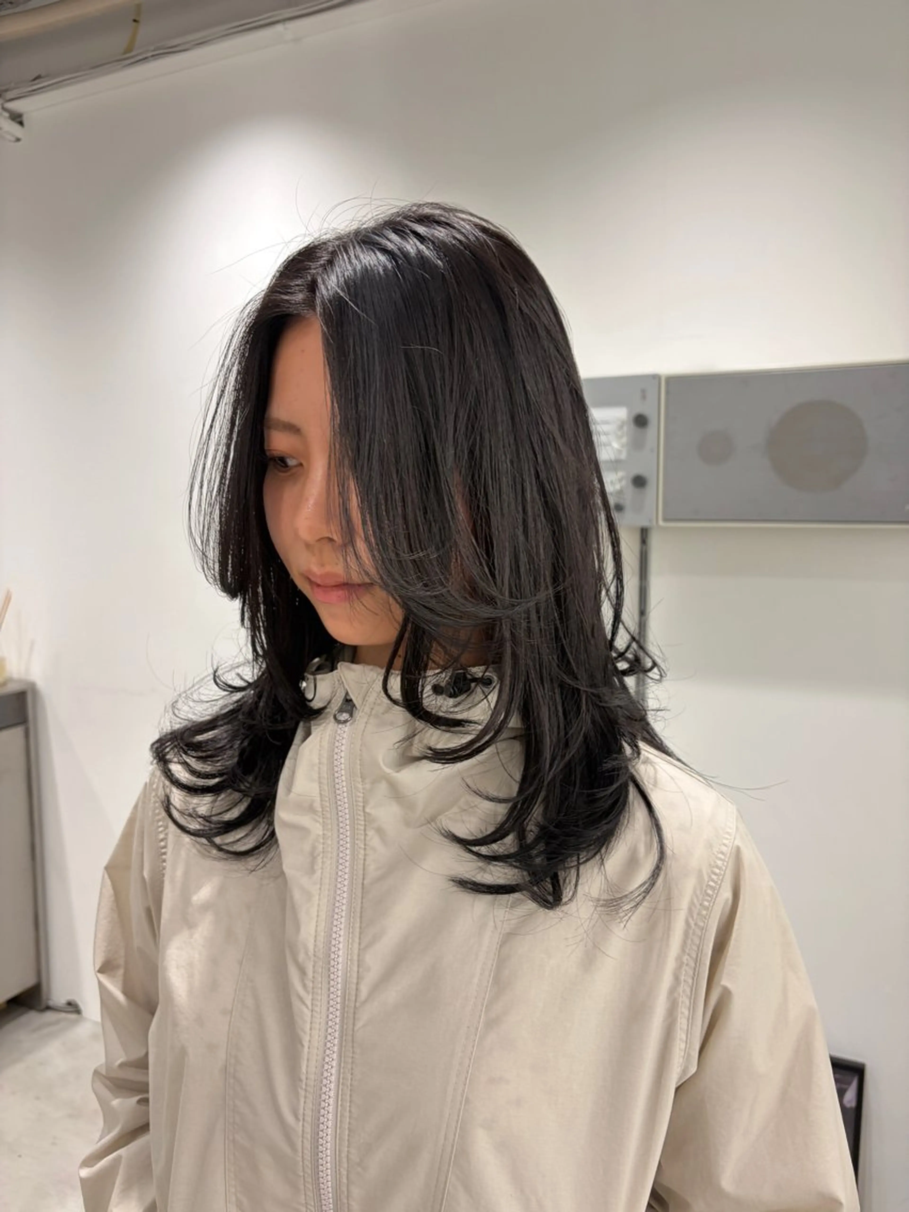 ミディアム カラー ミディアムパーマ ハッシュカット ハイレイヤー 髪質改善 レイヤーカット カット ヘアカラー トリートメント カズキ/天神/ボブ /レイヤー/メンズのヘアスタイル