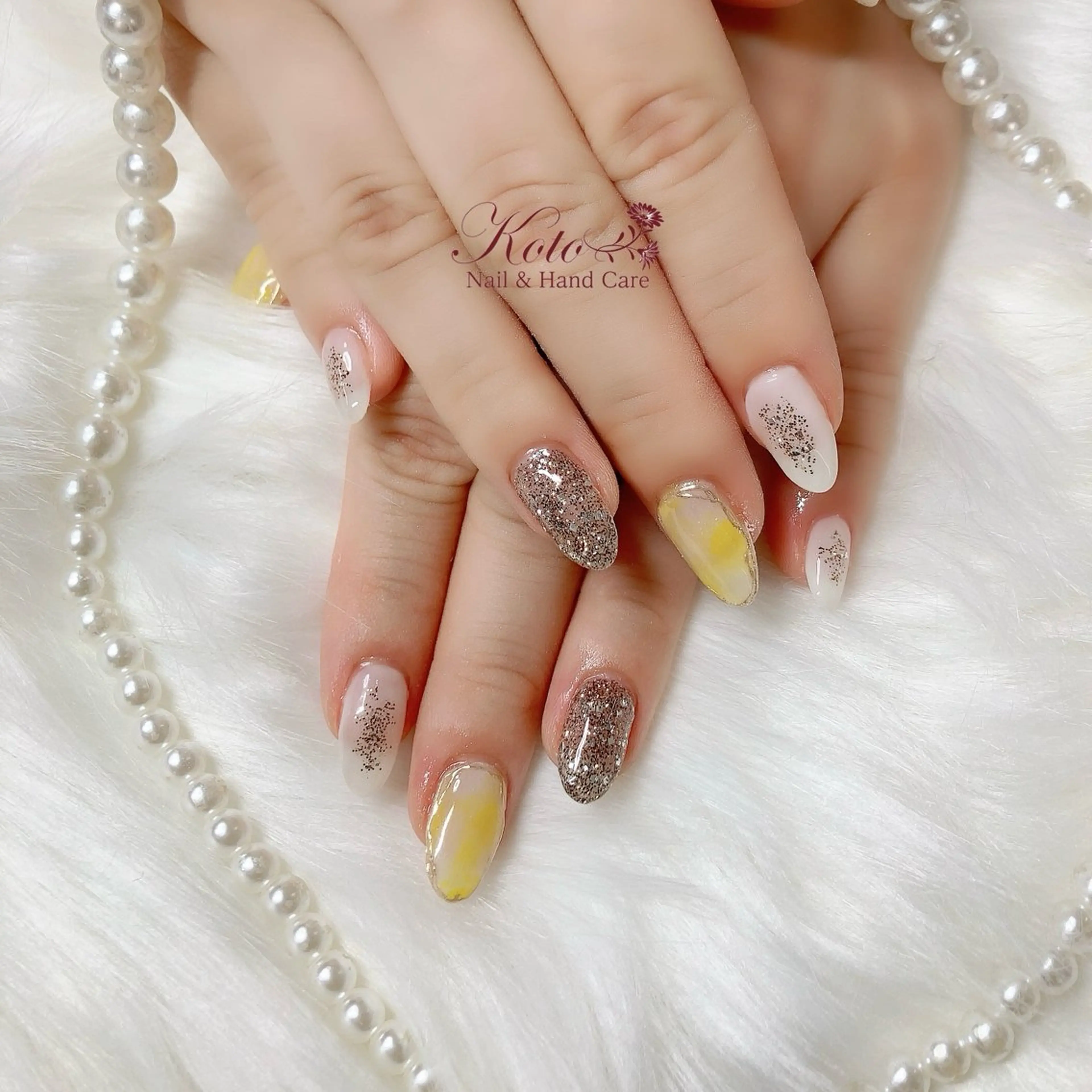 ネイル 長さ出し ジェルネイル 持ち込み ニュアンスネイル 赤色 ハンドネイル Nail Salon KOTOのネイルデザイン