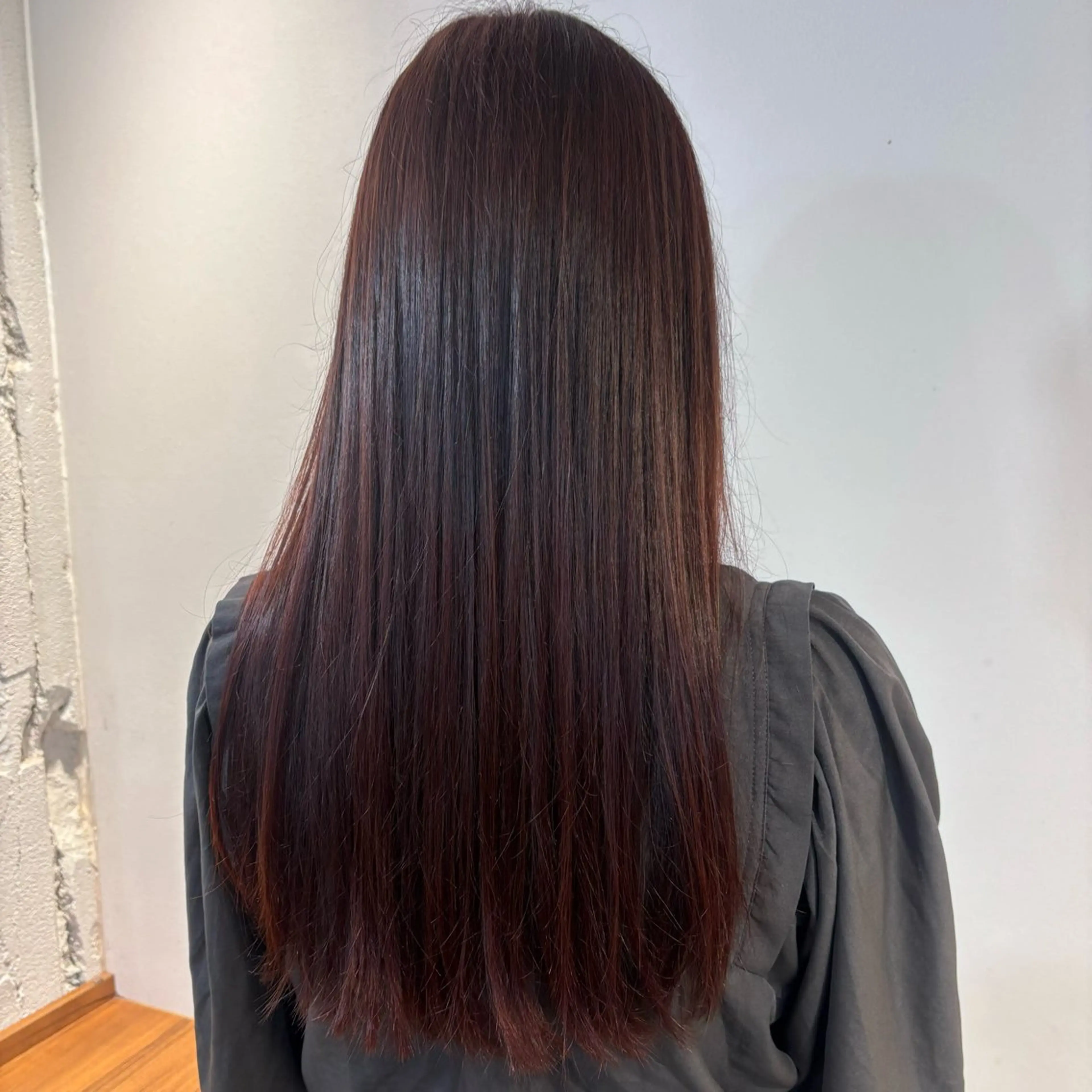 ロング カラー ブラウンカラー ヘアカラー 山口 摩七斗のヘアスタイル