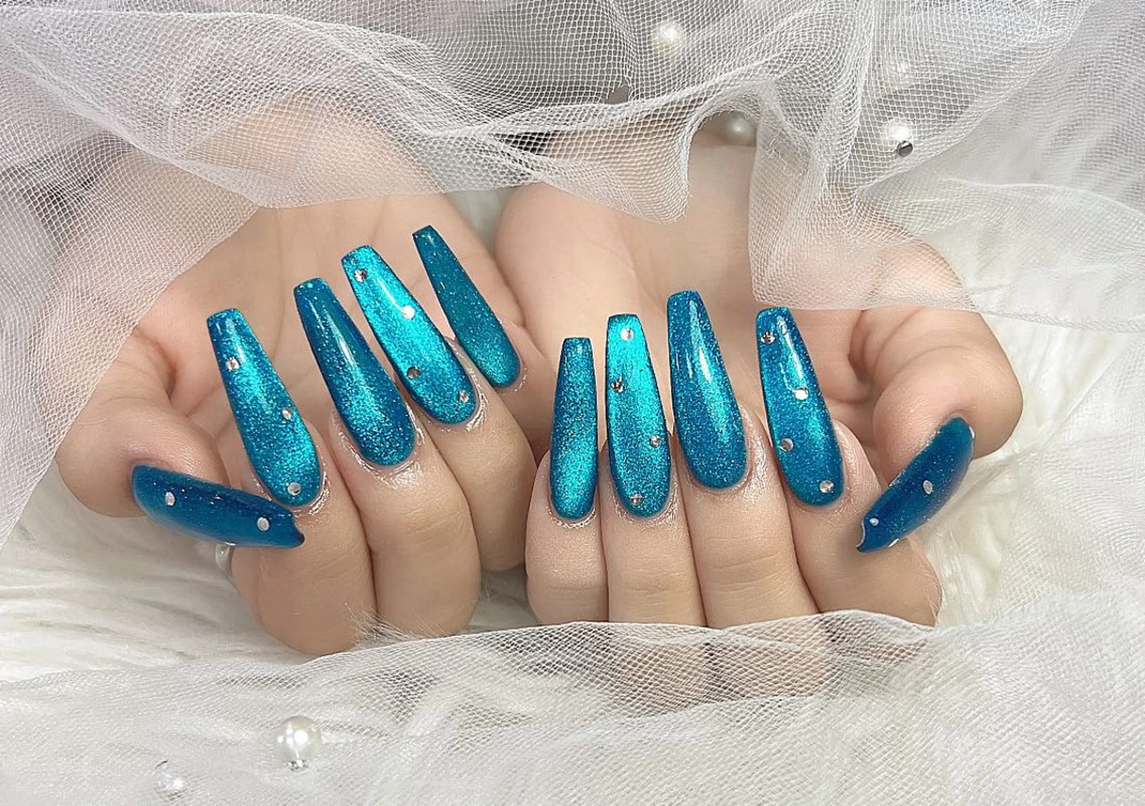 ネイル チークネイル フットネイル フレンチネイル ジェルネイル ガラスフレンチ ハンドネイル Niko シカのネイルデザイン