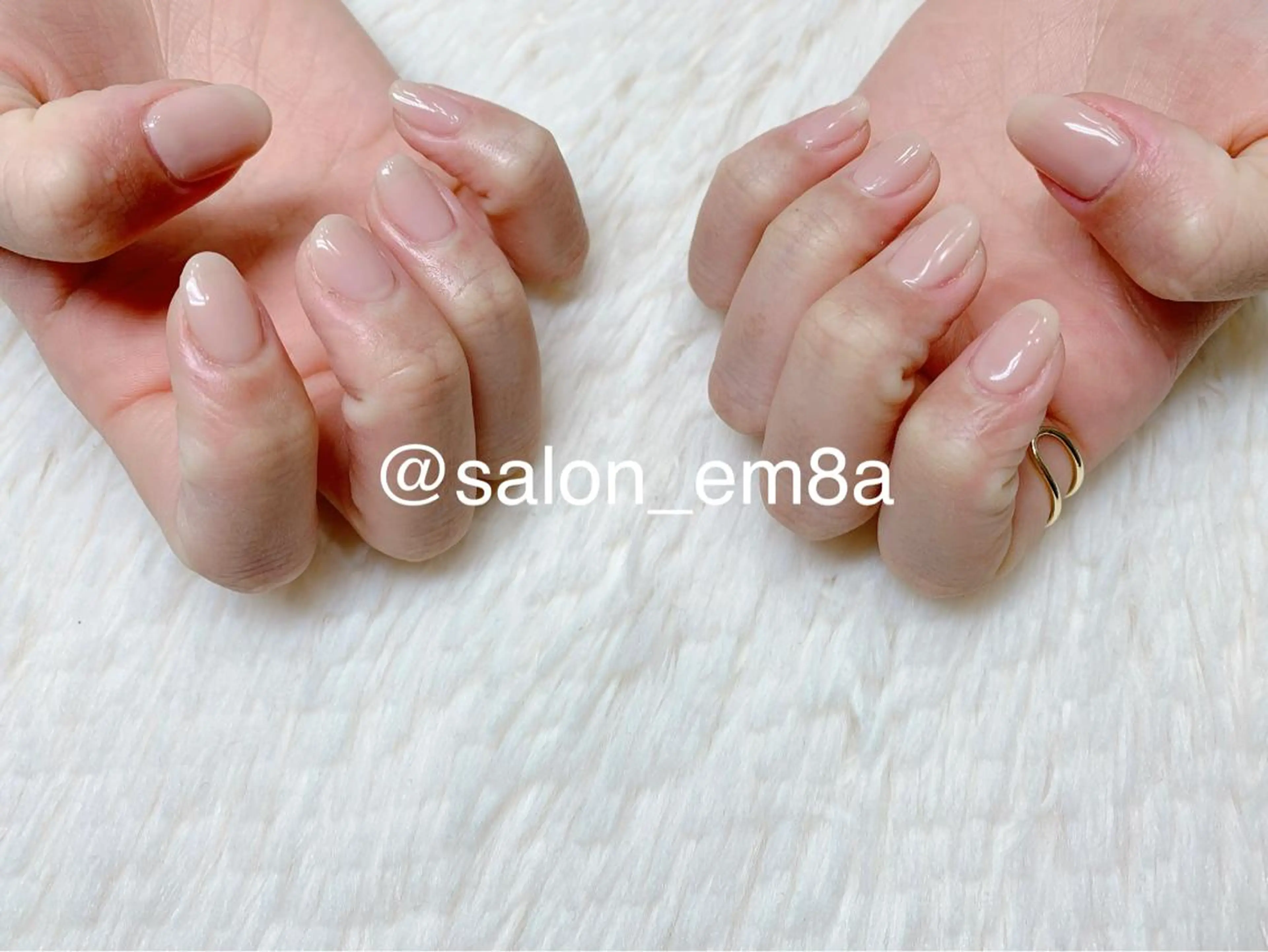 ネイル ジェルネイル ワンカラーネイル ハンドネイル salon EM&A emiのネイルデザイン