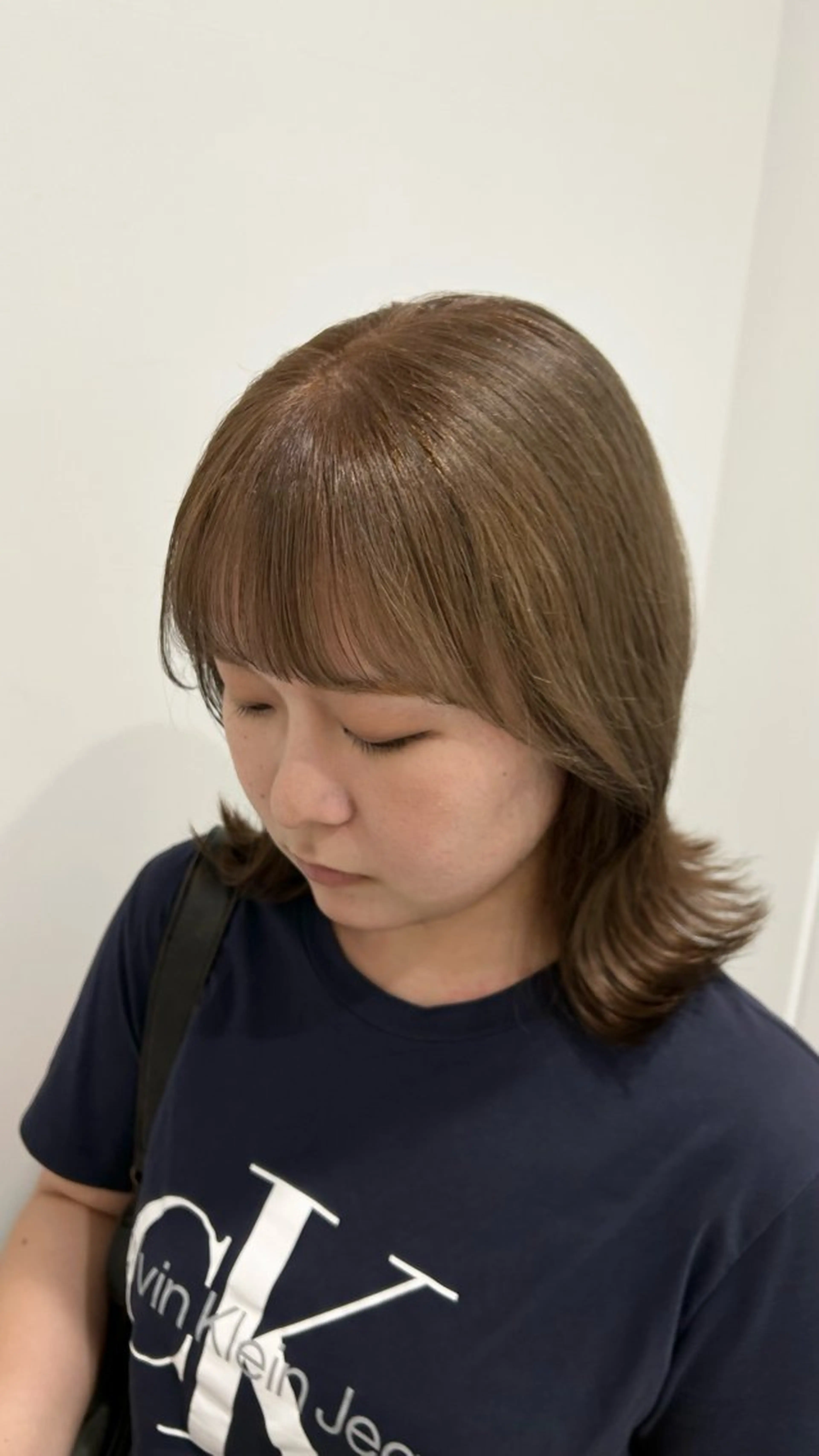 ミディアム レイヤー・ナチュラル RUKUのヘアスタイル