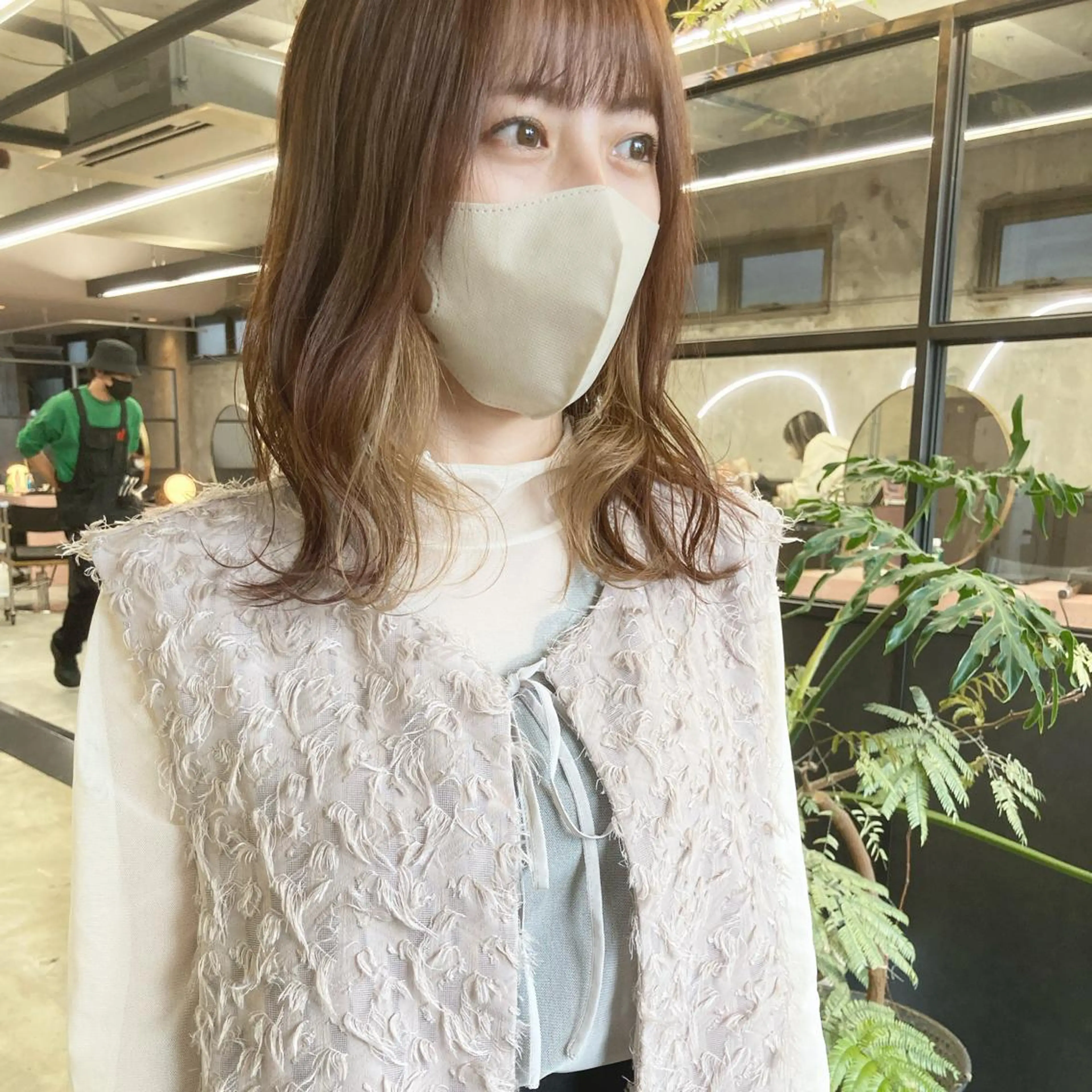 ミディアム カラー ベージュカラー ミルクティーベージュ 小木曽智美 /ボブ/ショートのヘアスタイル