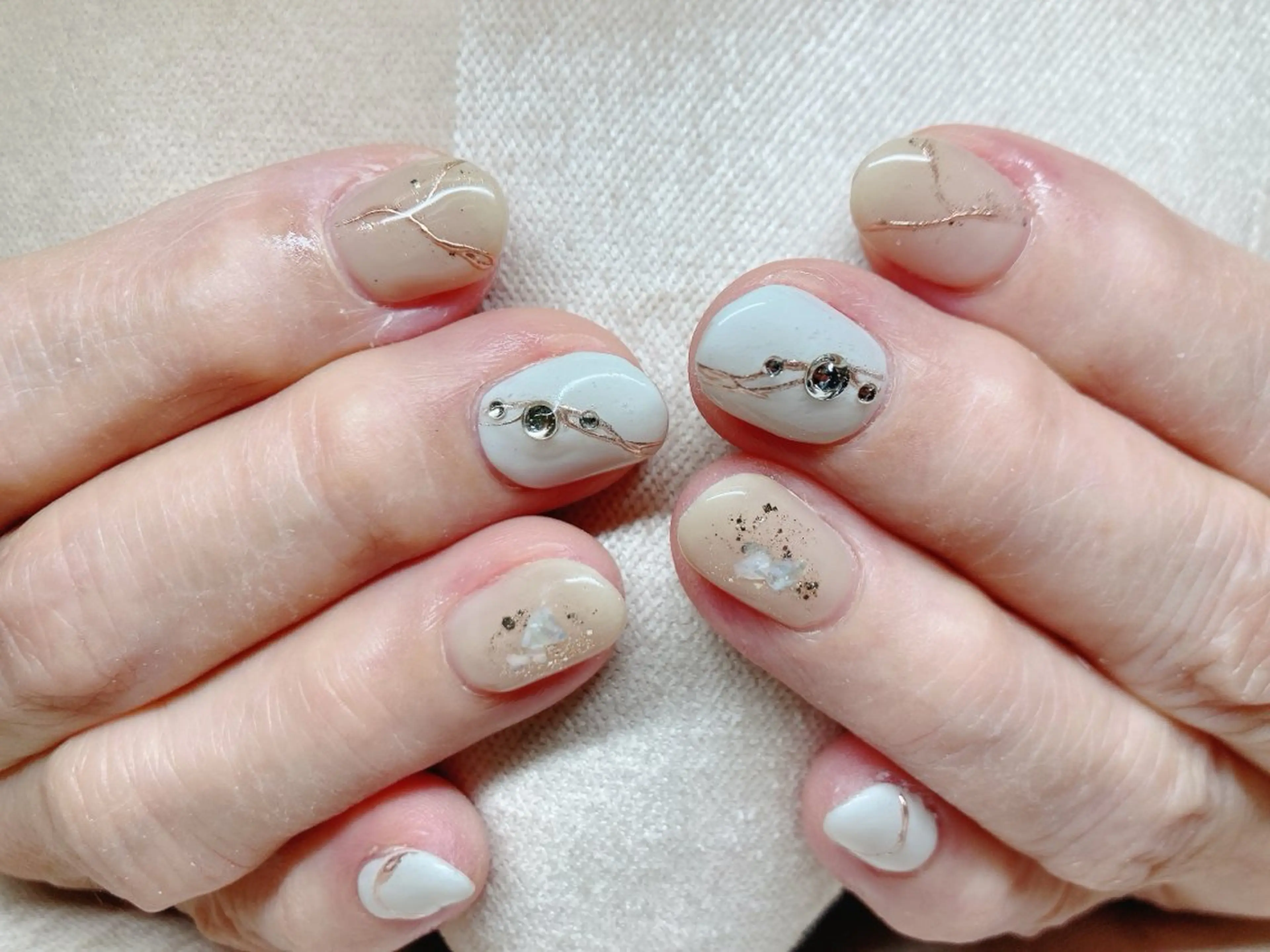 ネイル ECLAT エクラ所属・寺山 千鶴のネイルデザイン