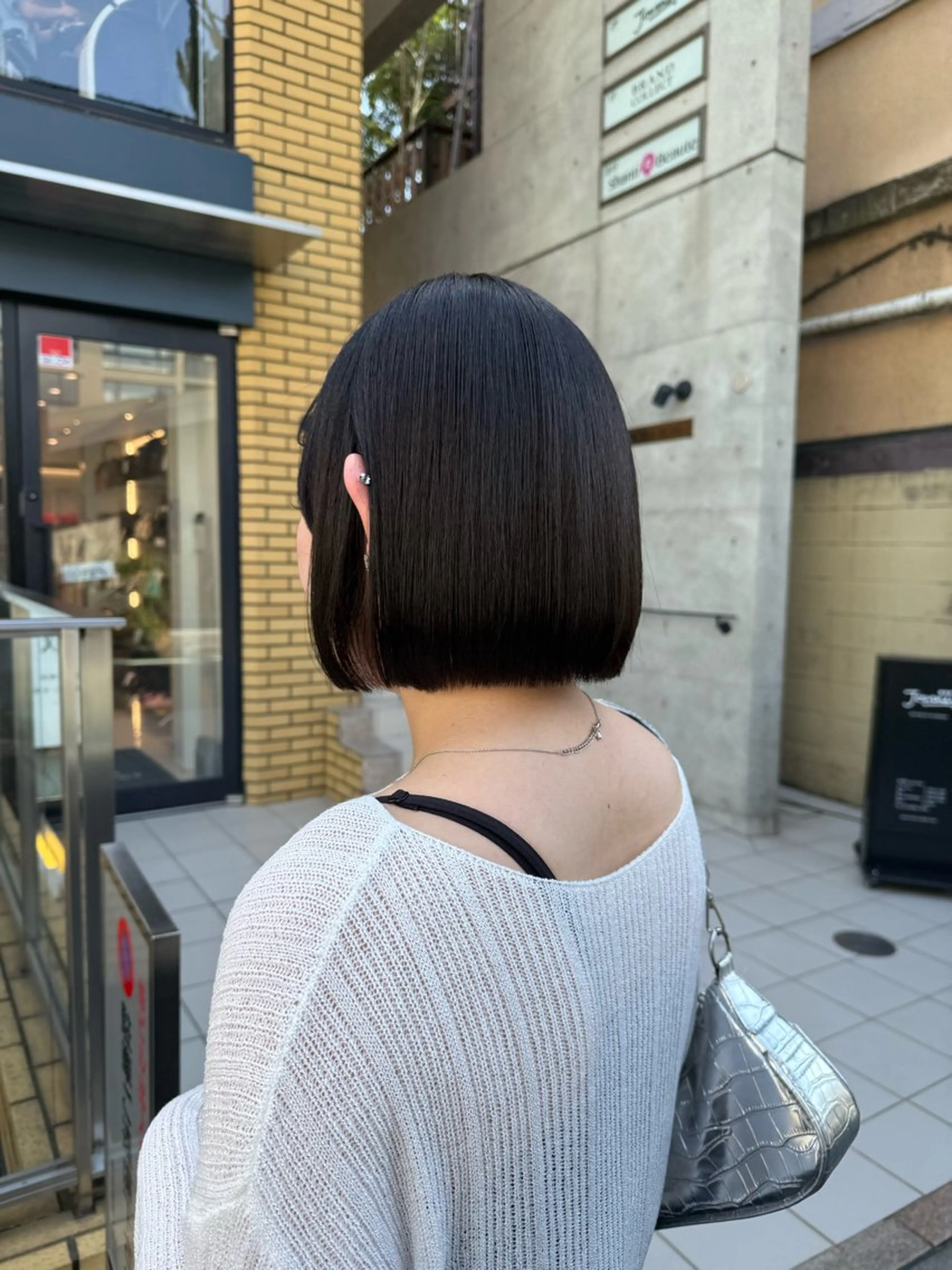 ショート パーマ カット 縮毛矯正 トリートメント 似合わせヘア🫶🏻 つきいてるみのヘアスタイル