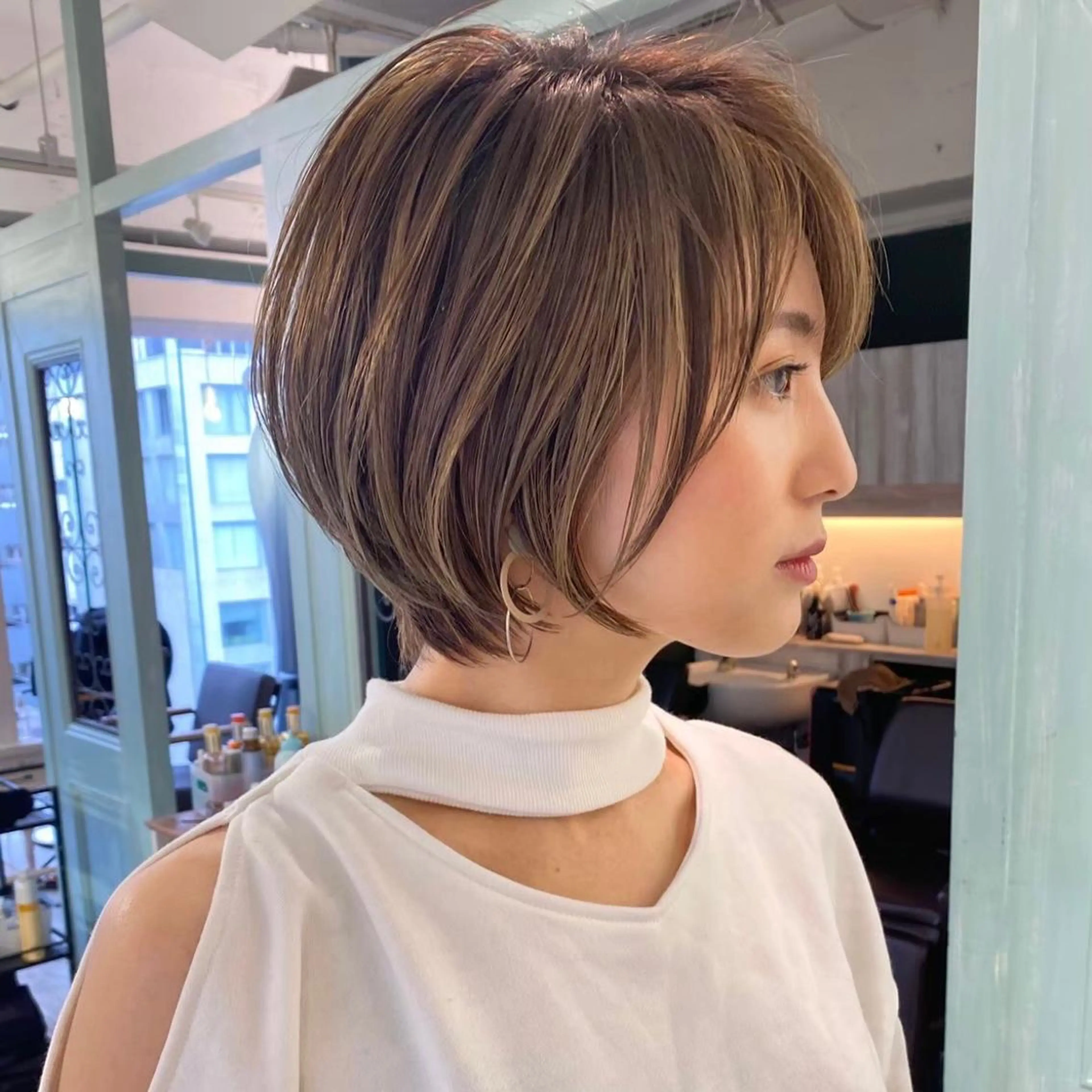 ショート カラー ハイライトカラー ハイライト 似合わせカット ショートヘア トリートメント 縮毛/レイヤー 韓国/橋口のヘアスタイル