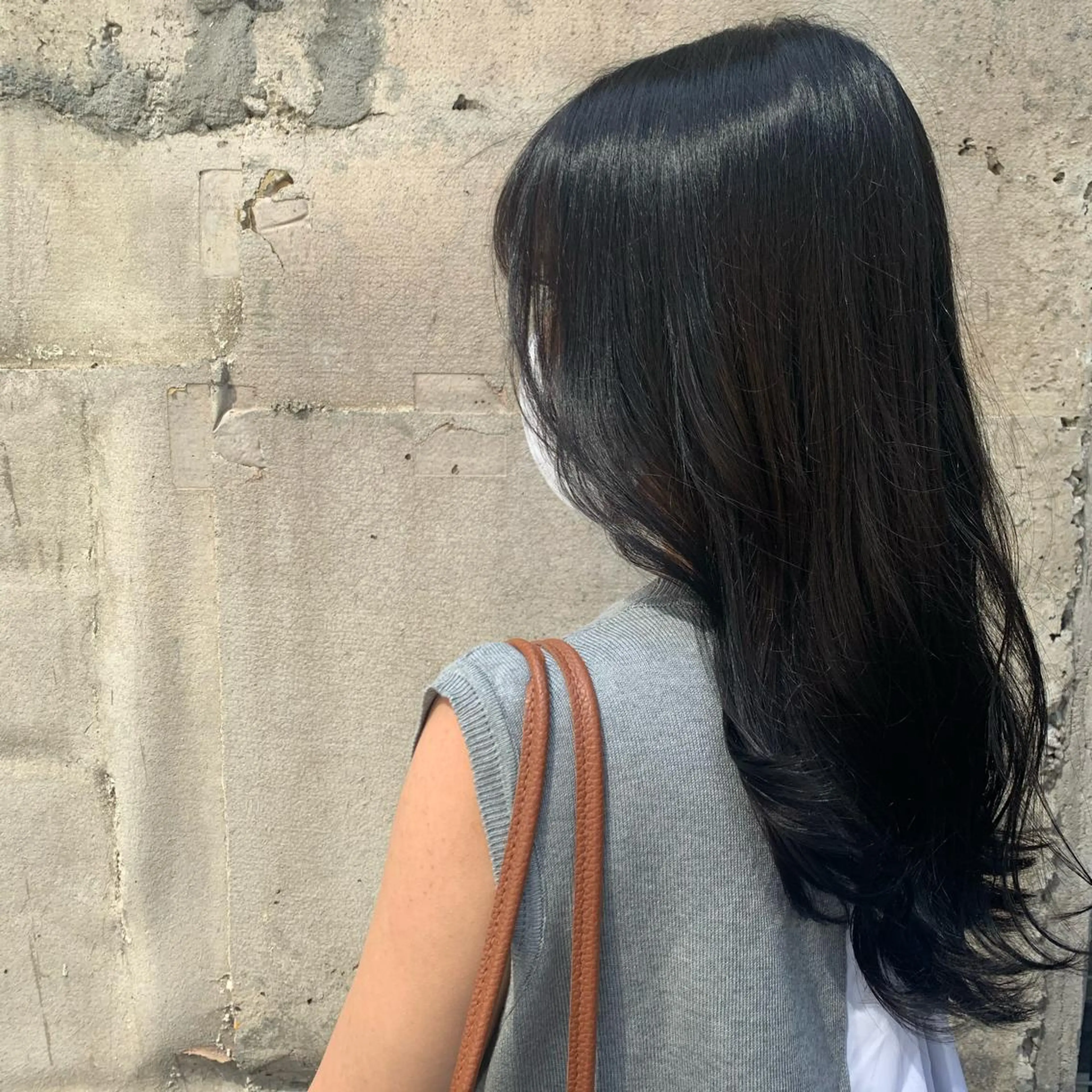 ロング カラー 黒髪 ブルーカラー ブルーブラック イルミナカラー 現地韓国ヘア🇰🇷 Chisaki치사키のヘアスタイル