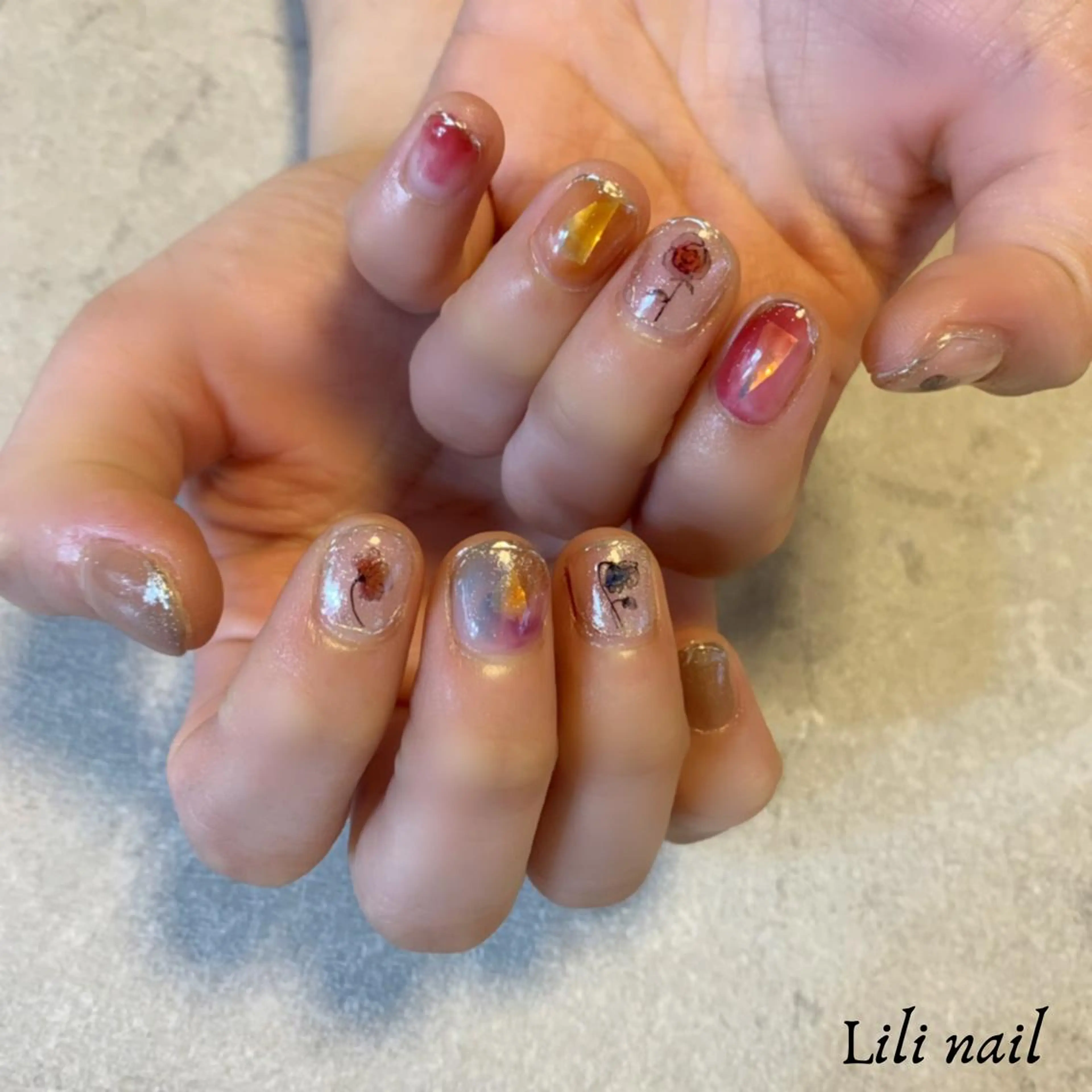 ネイル 持ち込み ハンドネイル Lili beauty salon所属・Lilibeauty salonのネイルデザイン