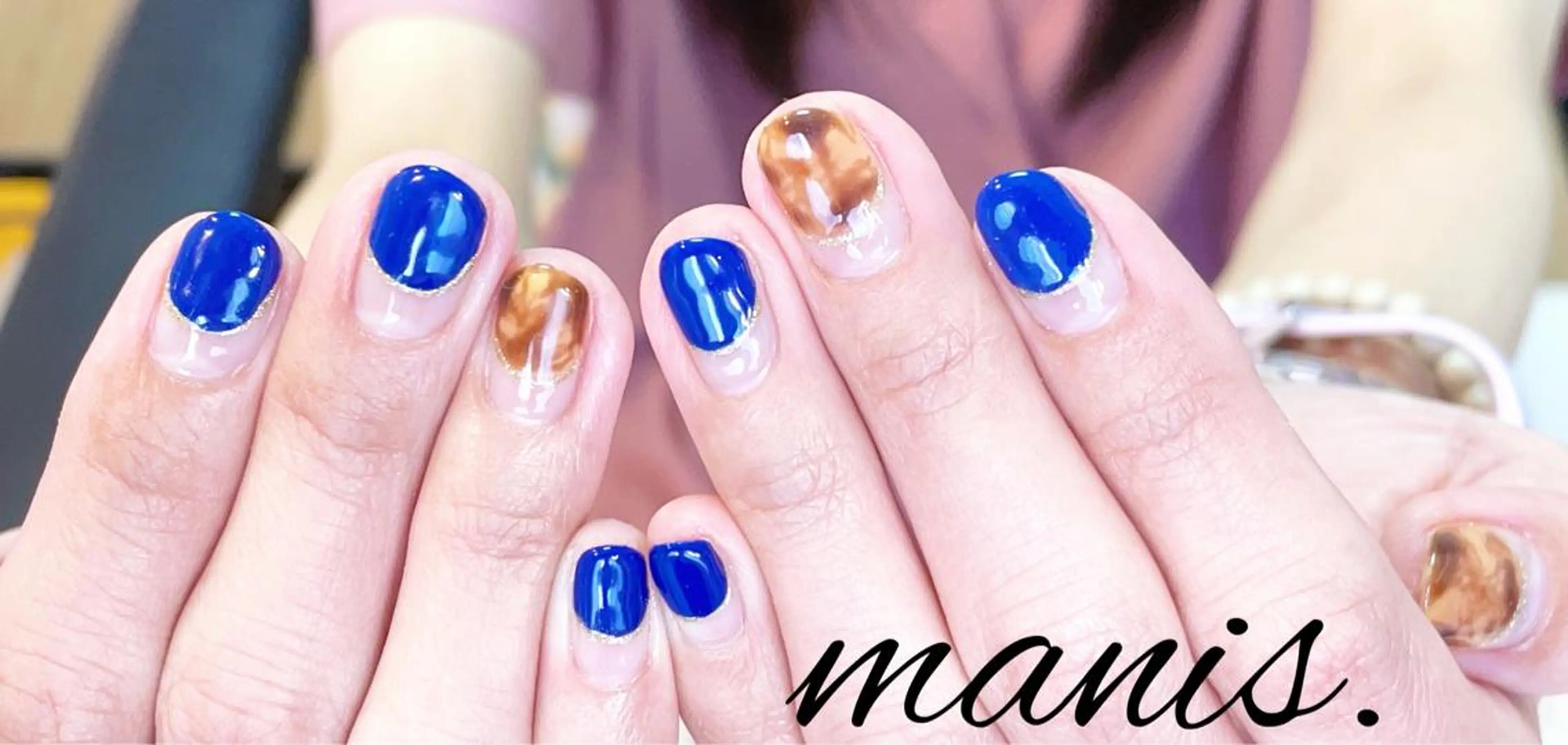 ネイル べっ甲ネイル manis .のネイルデザイン