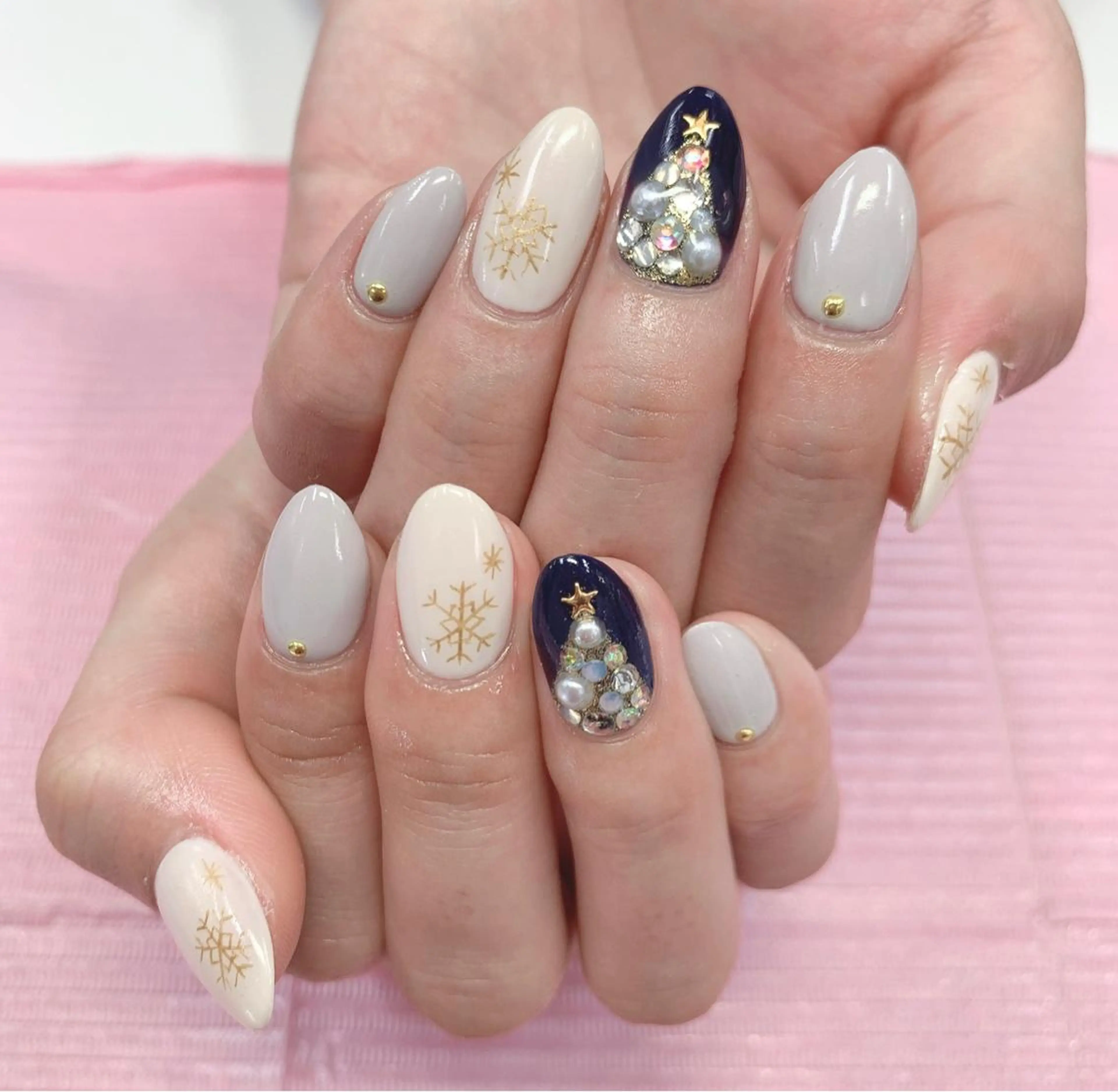 ネイル 冬ネイル クリスマス ハンドネイル NailSalon Millのネイルデザイン