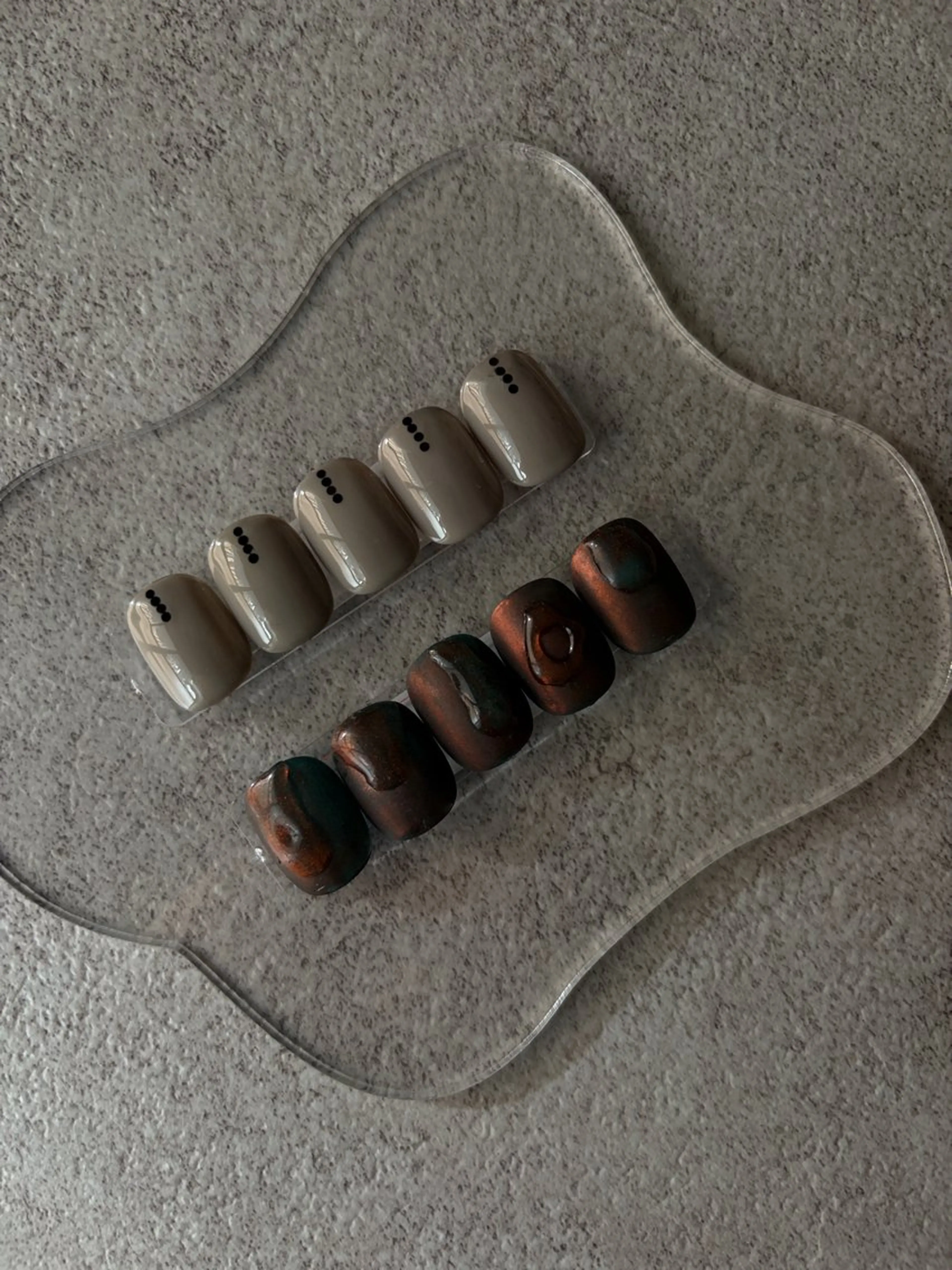 ネイル ハンドネイル R2-O2 nailのネイルデザイン