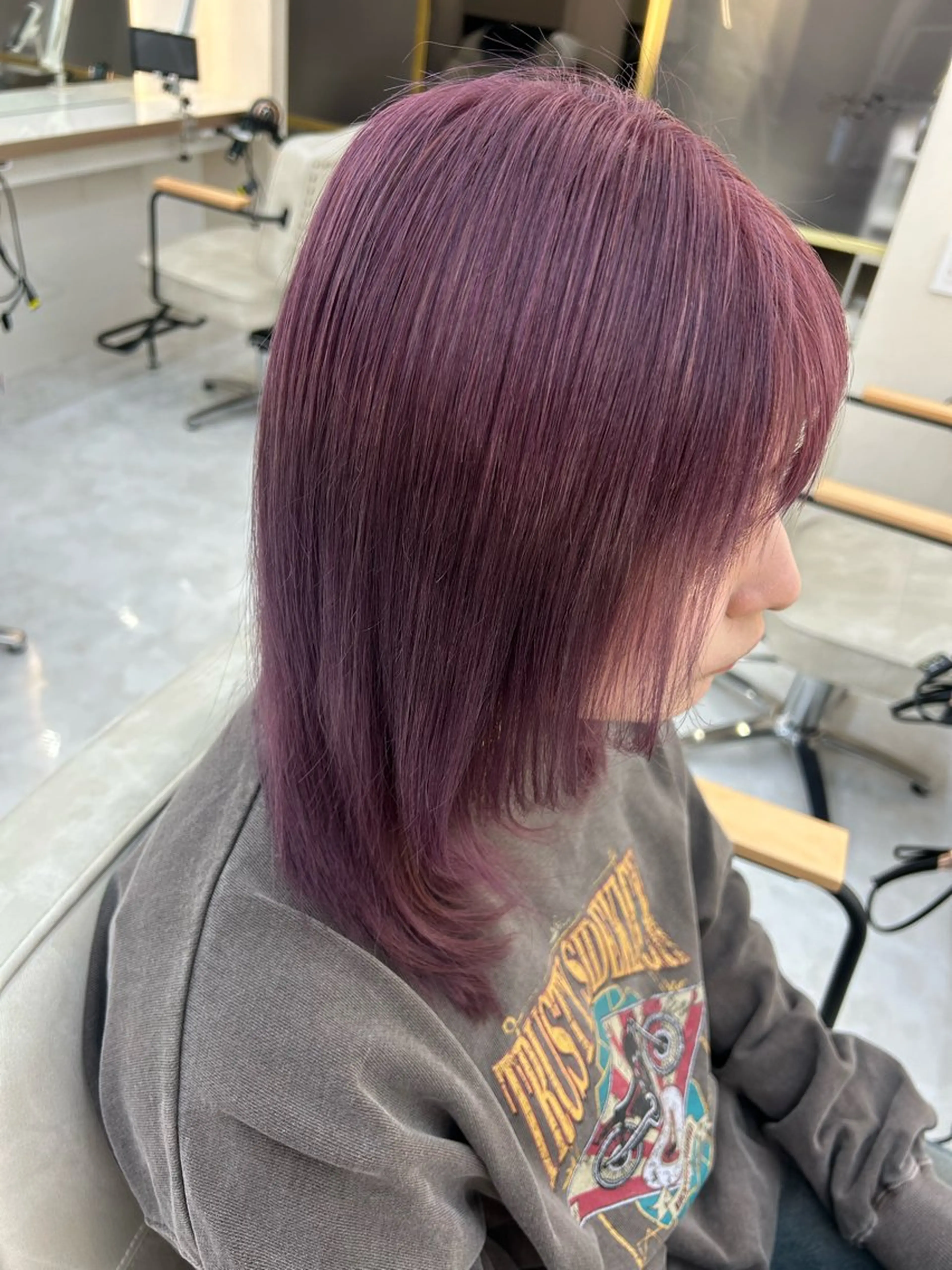 カラー カット ヘアカラー トリートメント 愛されハイトーン 🍓YURINAのヘアスタイル