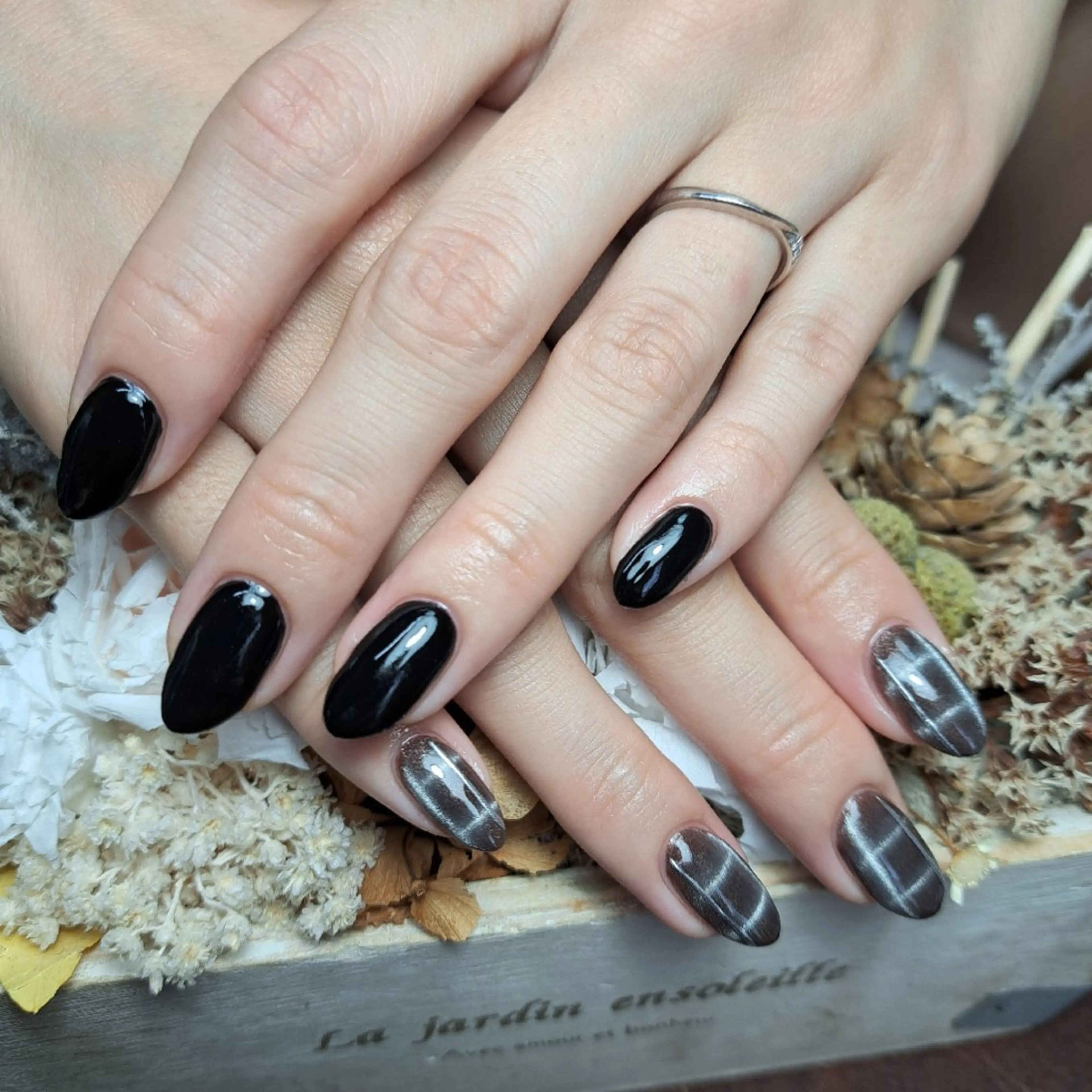 ネイル マグネットネイル HAYASHI  Nのネイルデザイン