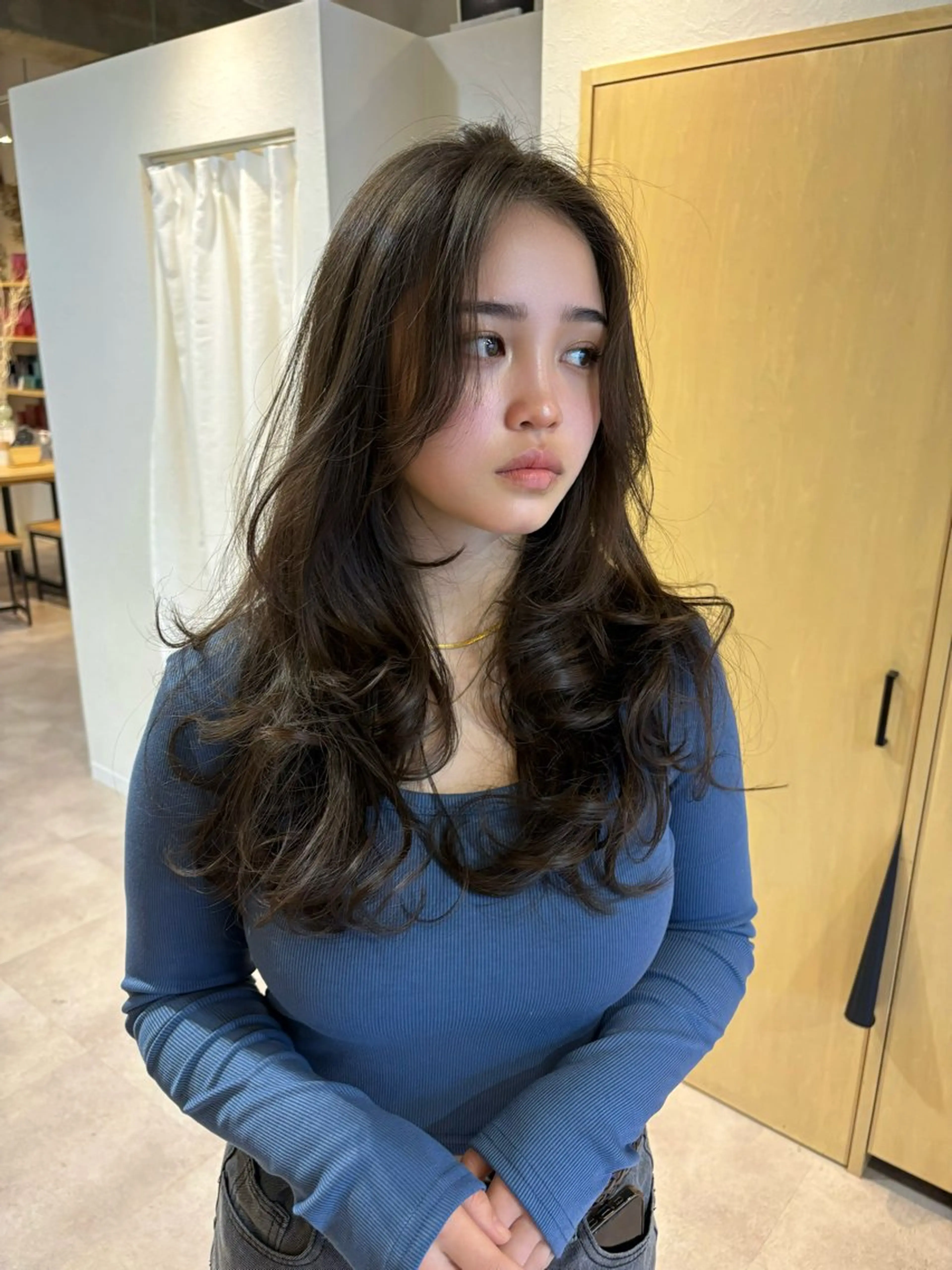 セミロング 韓国/透明感 Veluaのヘアスタイル