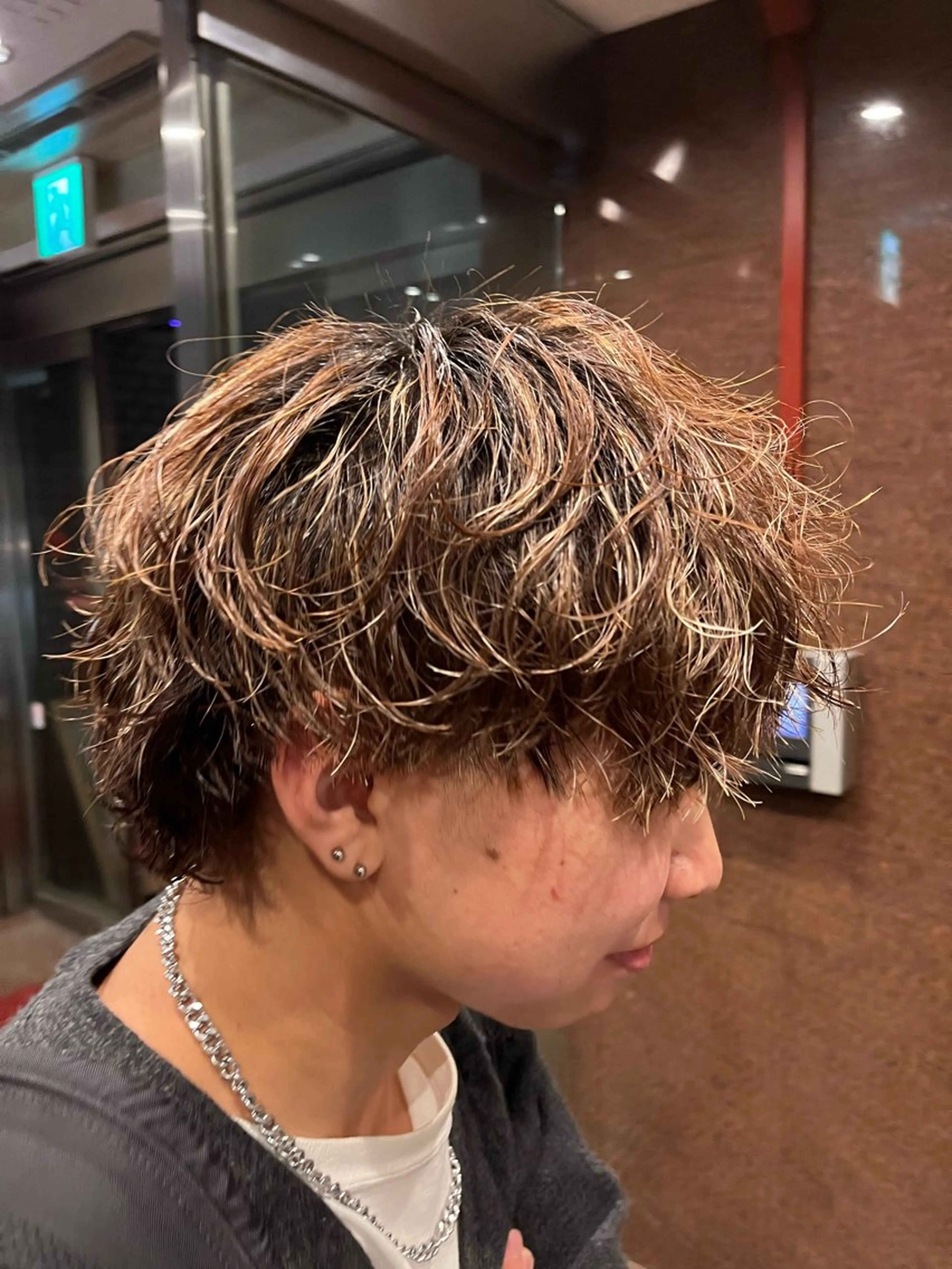 ミディアム メンズ ミディアムパーマ メンズパーマ Tsubasa / 札幌美容師のヘアスタイル