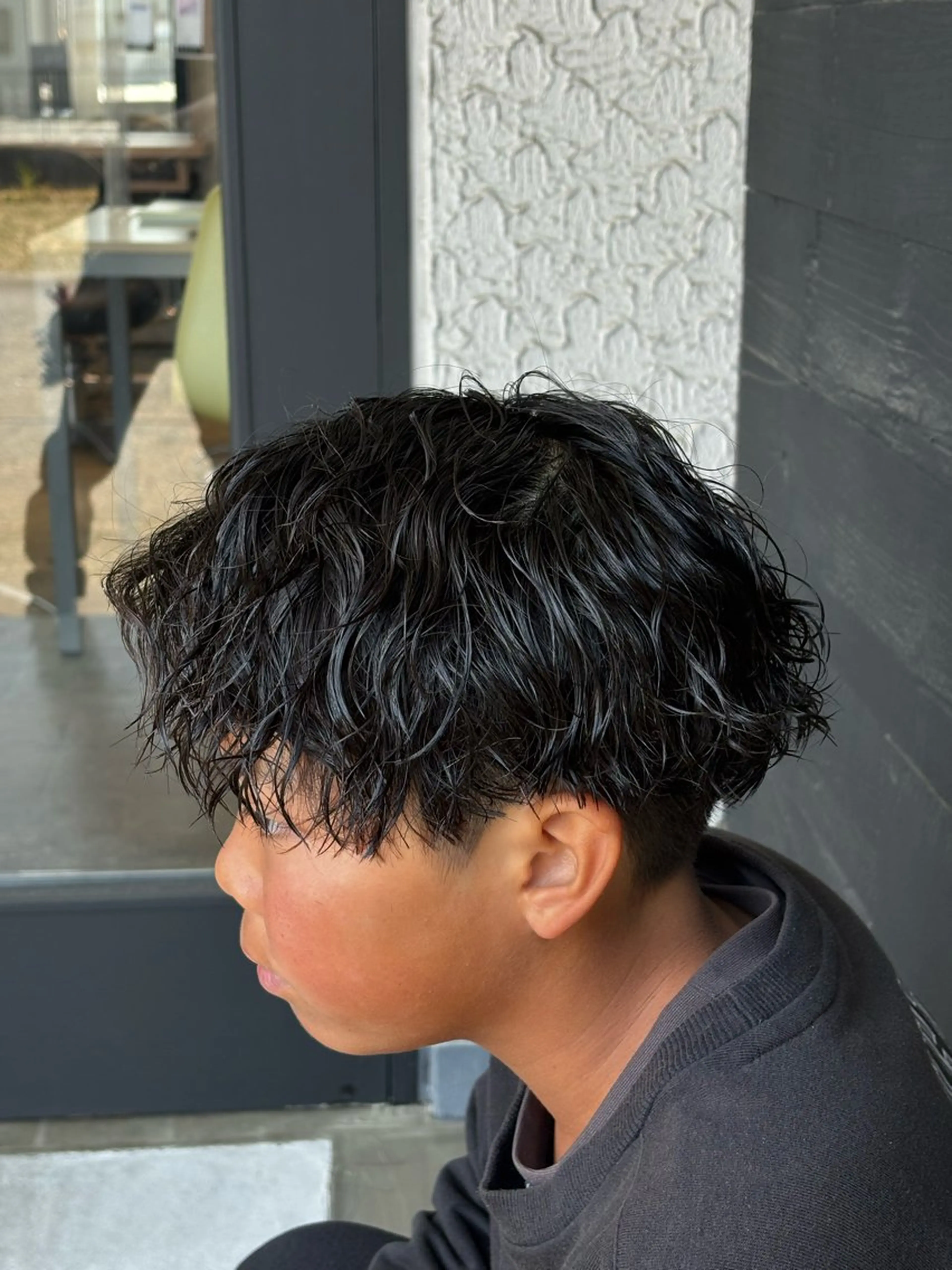 ミディアム パーマ メンズ ミディアムパーマ メンズパーマ ツイストスパイラルパーマ スパイラルパーマ ユウト 【メンズ限定】のヘアスタイル