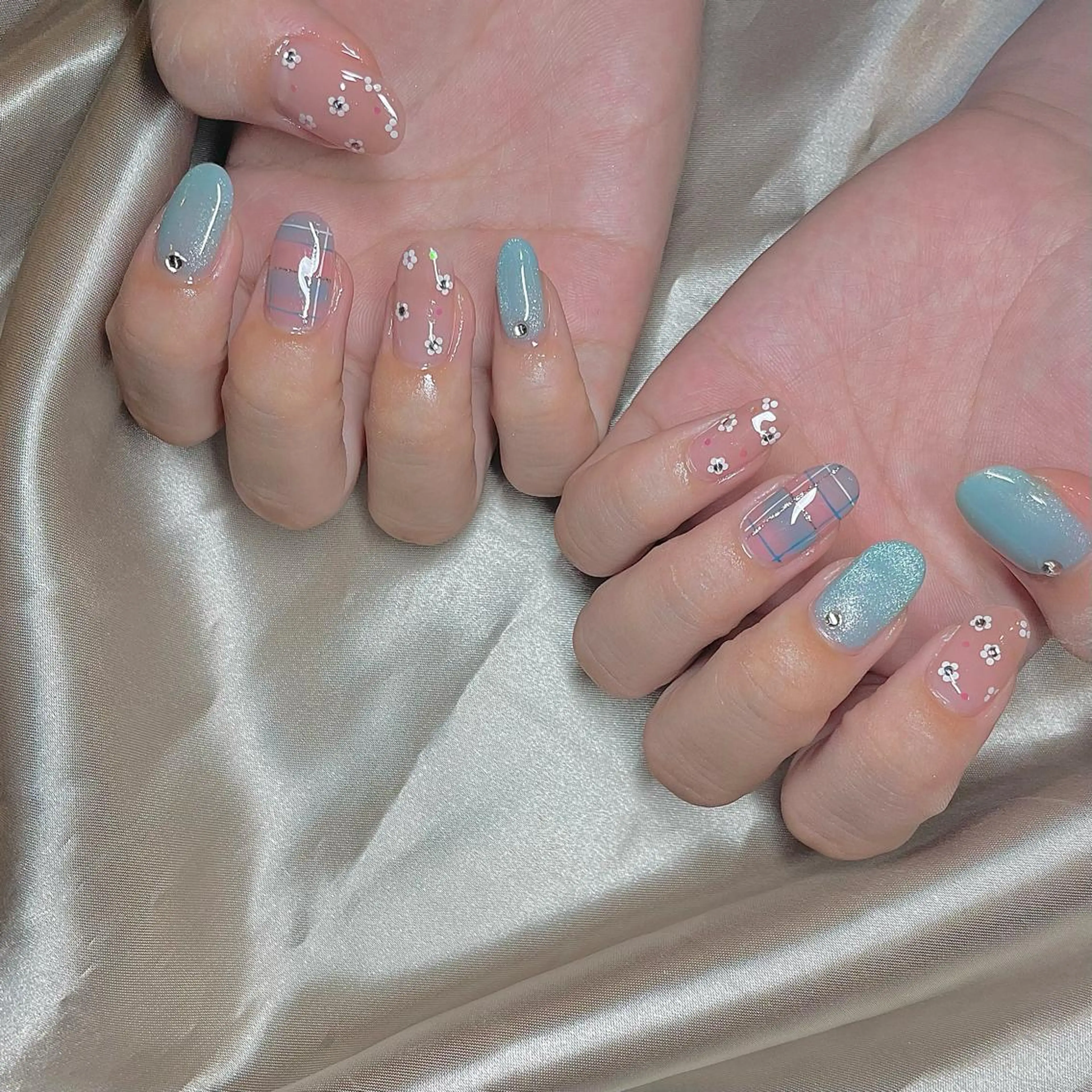 ミディアム カラー パーマ ヘアアレンジ メンズ キッズ ネイル マツエク・マツパ ハンドネイル ハンドケア nail&eye Aoのマツエク・マツパデザイン