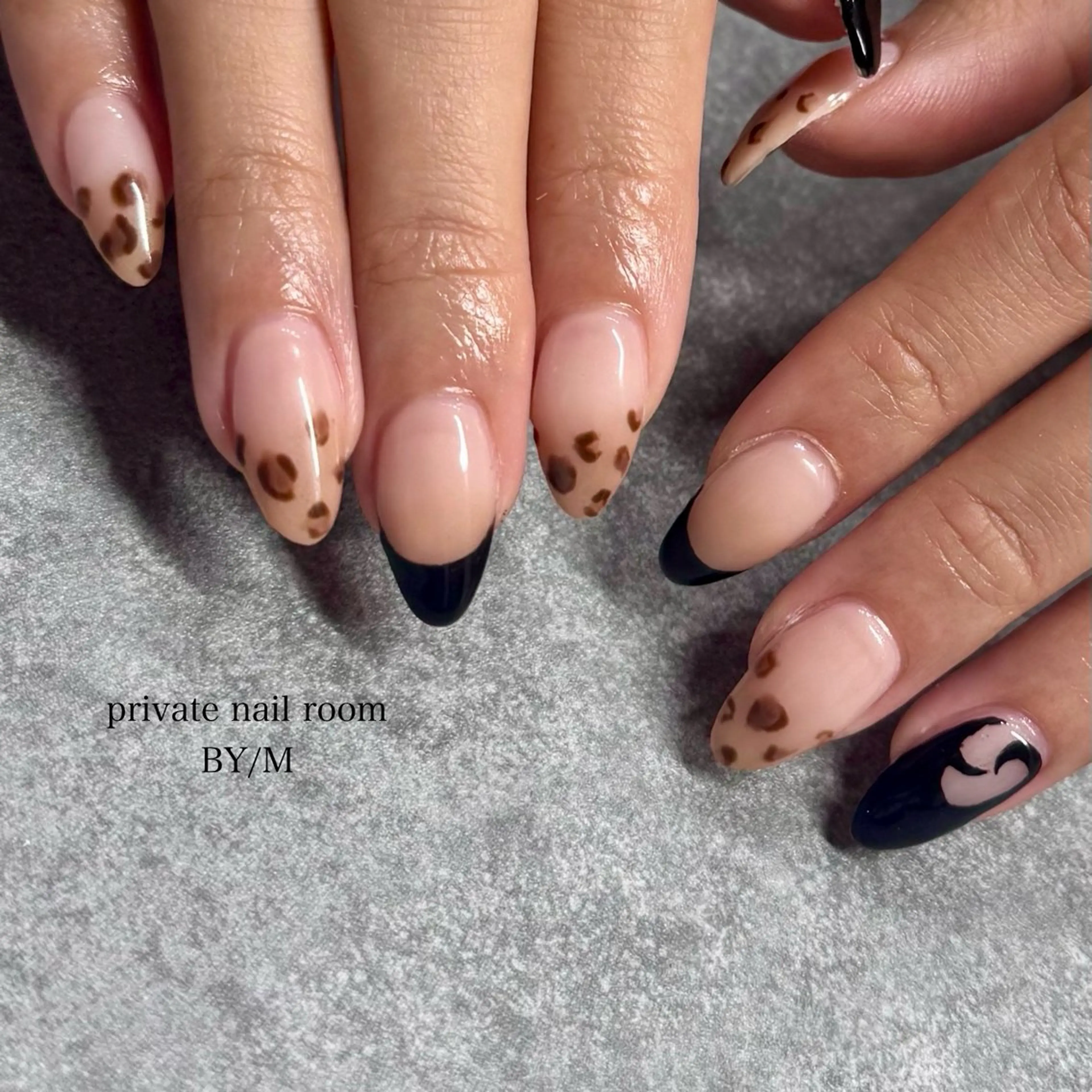 ネイル アニマル柄 フレンチネイル 持ち込み ハンドネイル BY / Mのネイルデザイン