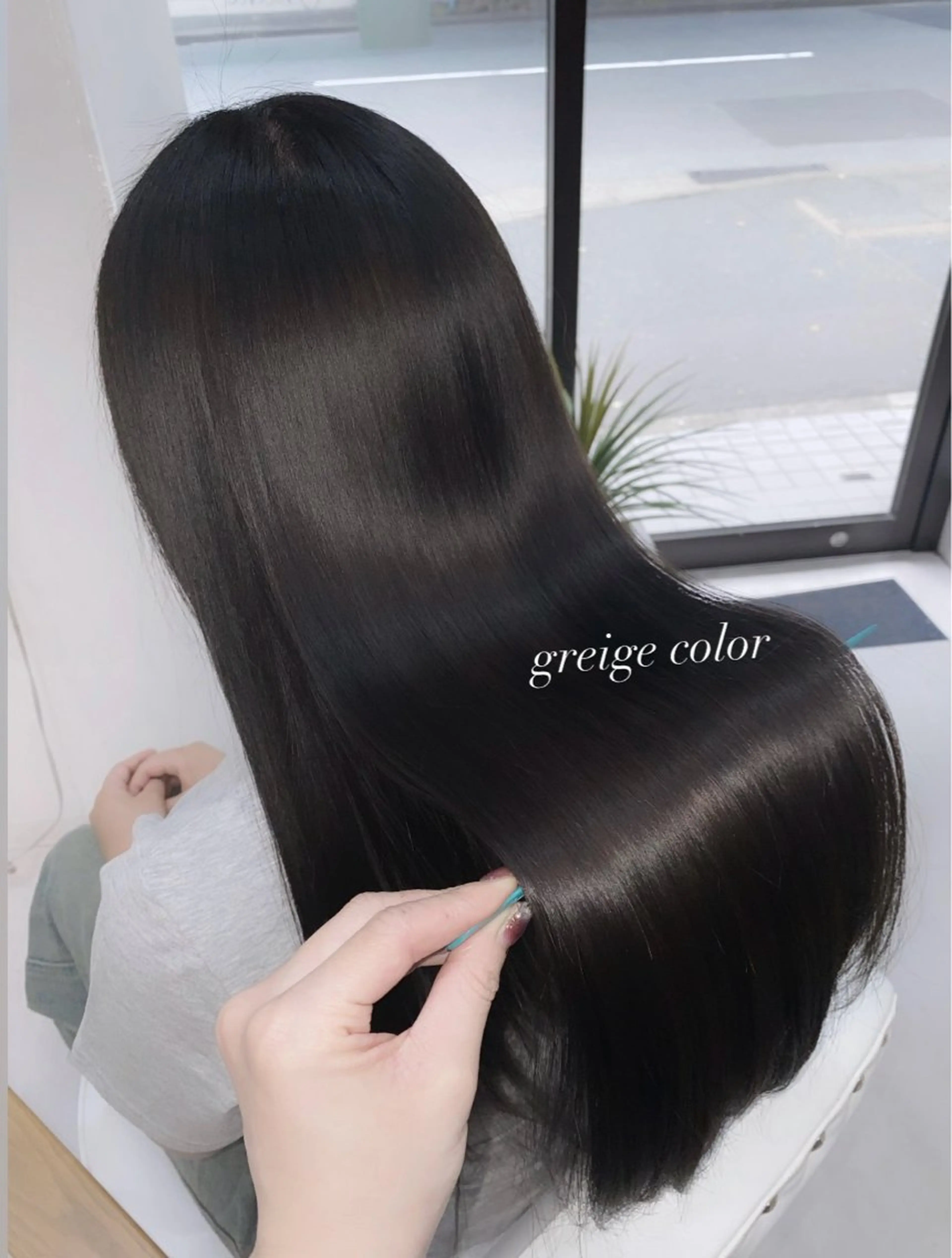 ロング カラー 透明感カラー 髪質改善 トリートメント ヘアカラー トリートメント 艶髪・透明感カラー・ 韓国ヘア・Yuriのヘアスタイル