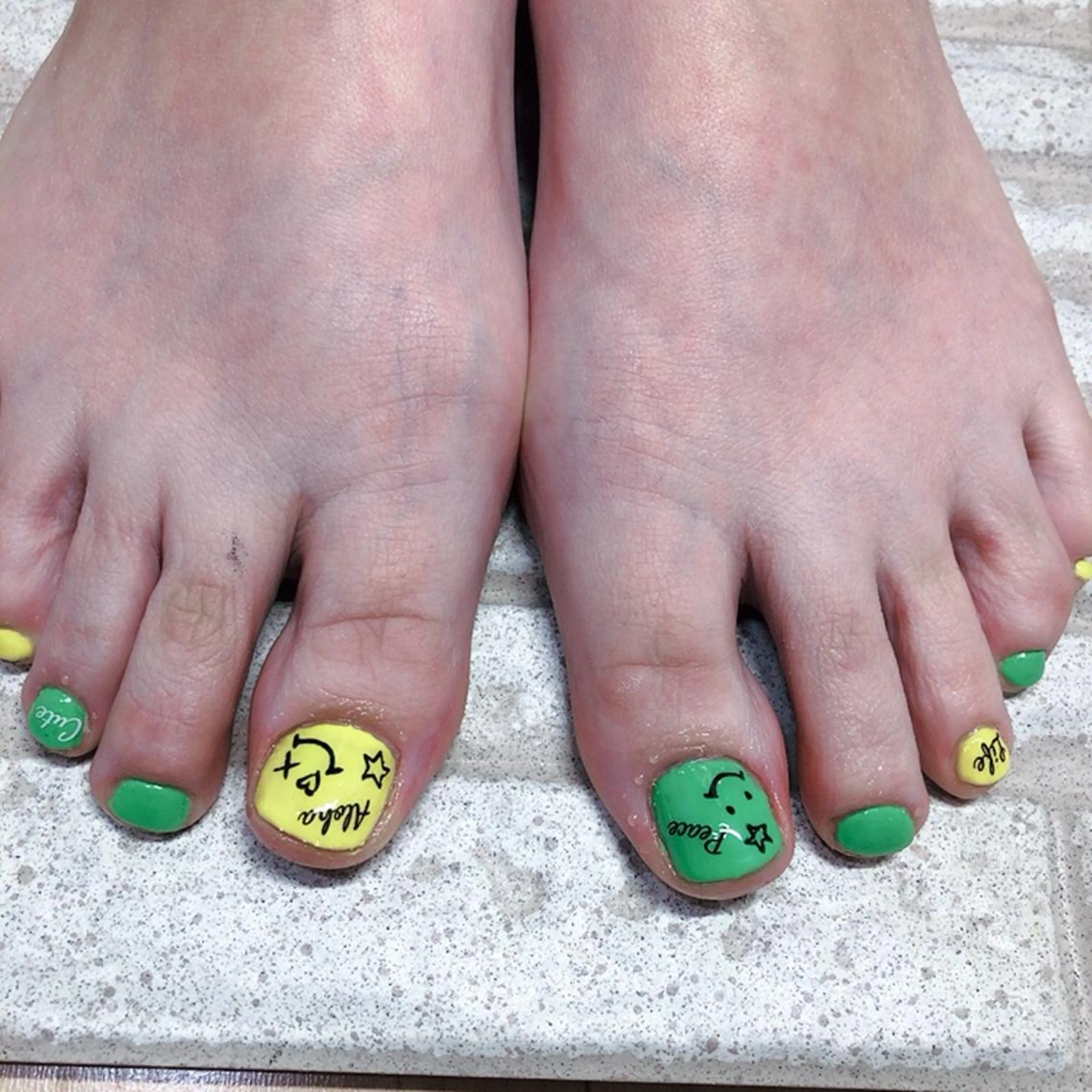 ネイル フットネイル 持ち込み 奥園 良恵のネイルデザイン