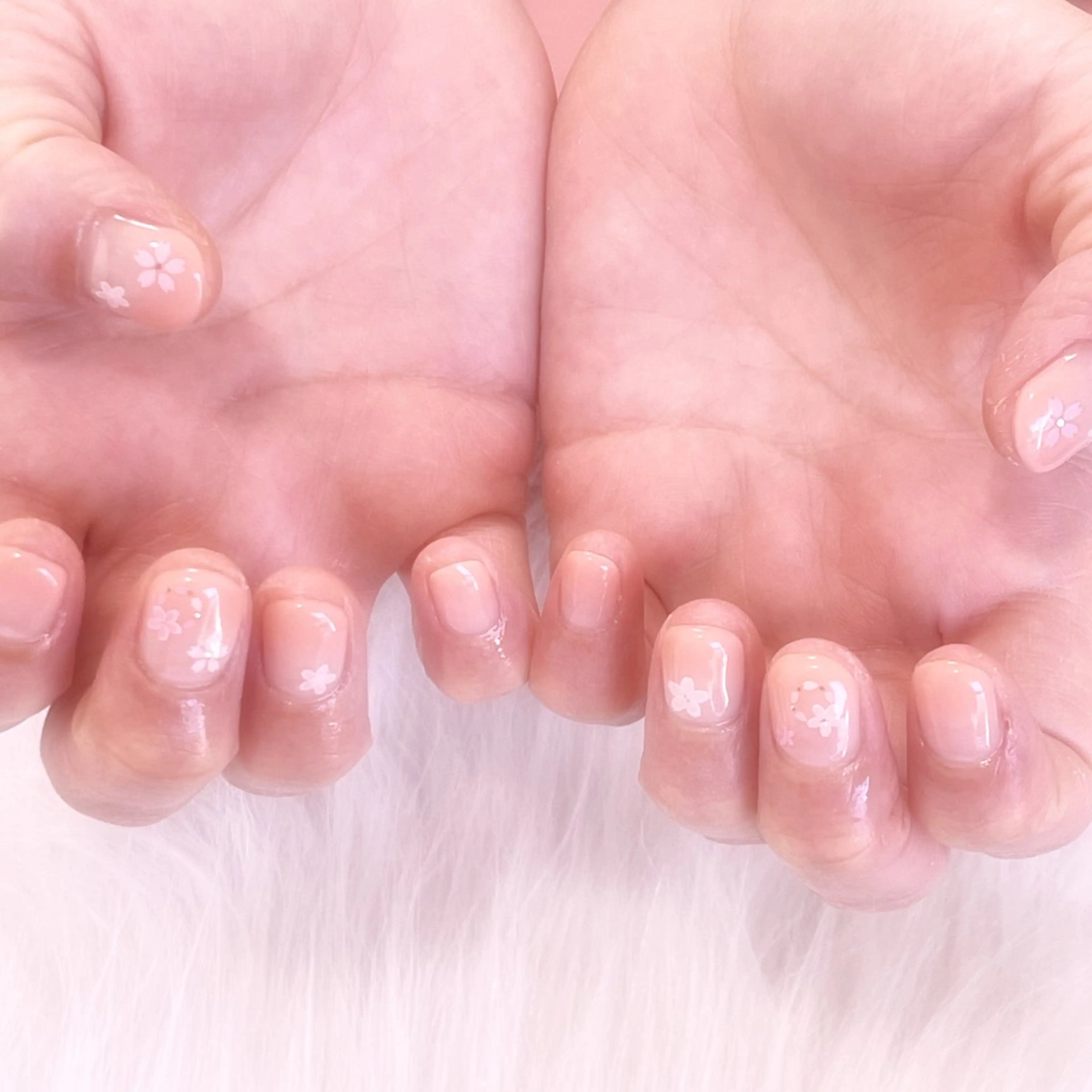 ネイル ハンドネイル 梅島のネイル屋さん所属・梅島の ネイル屋さんのネイルデザイン