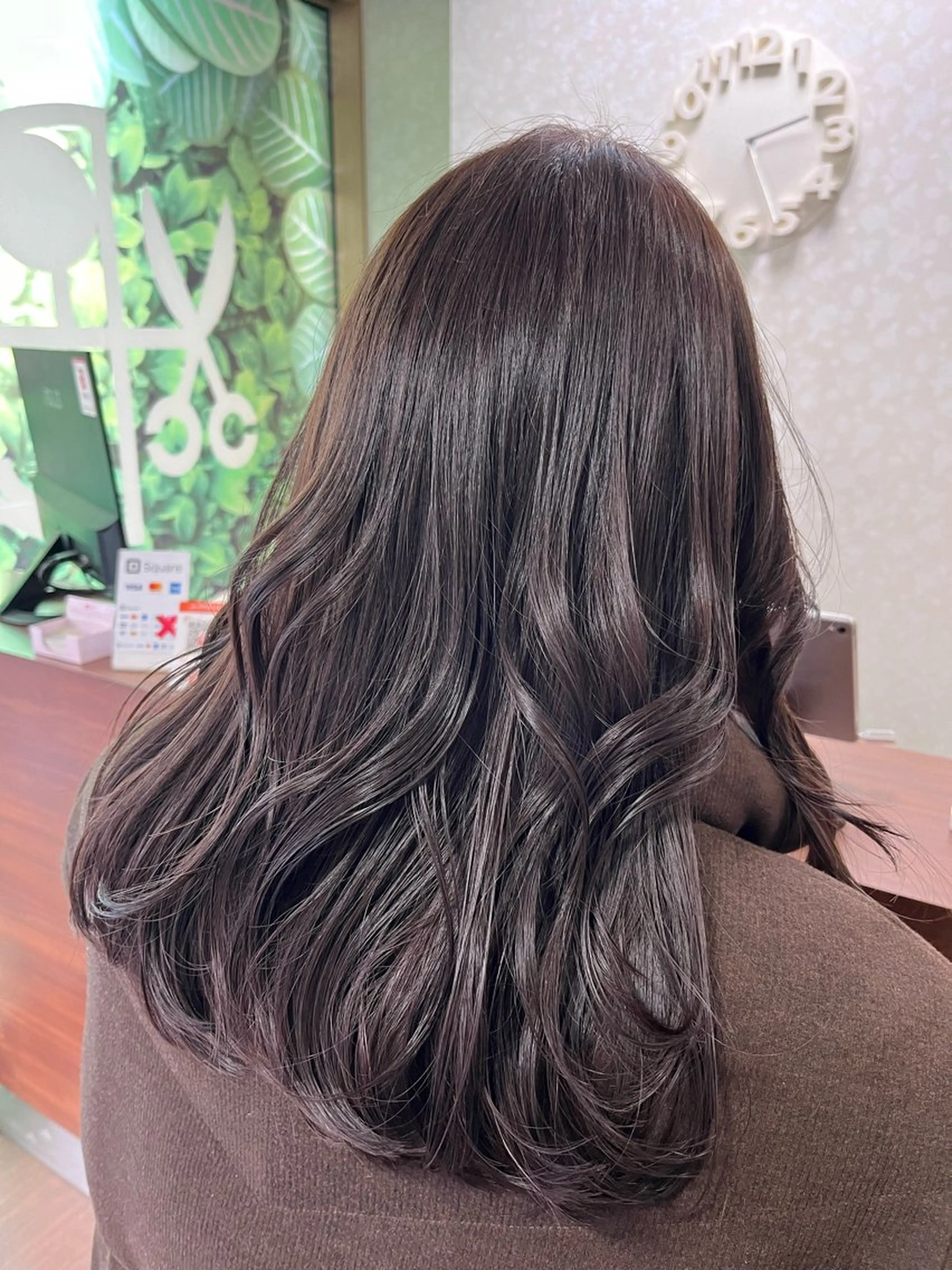 セミロング ヘアカラー トリートメント 辻 風香のヘアスタイル