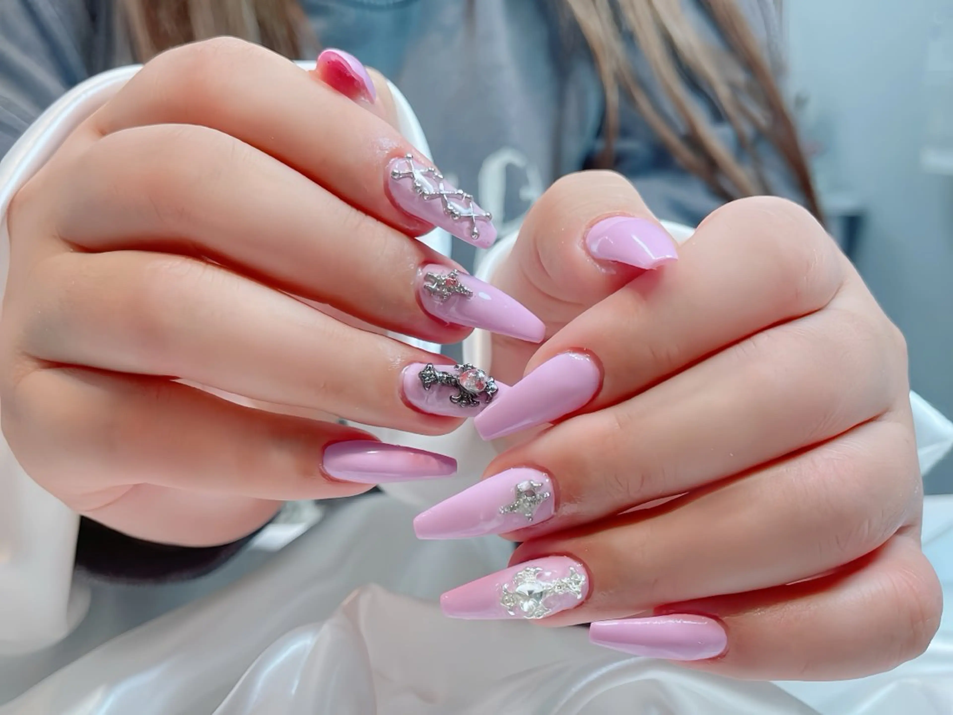 ネイル アートネイル 成人式 ロングネイル ニュアンスネイル スカルプネイル ハンドネイル Rin Nail 新大久保店のネイルデザイン