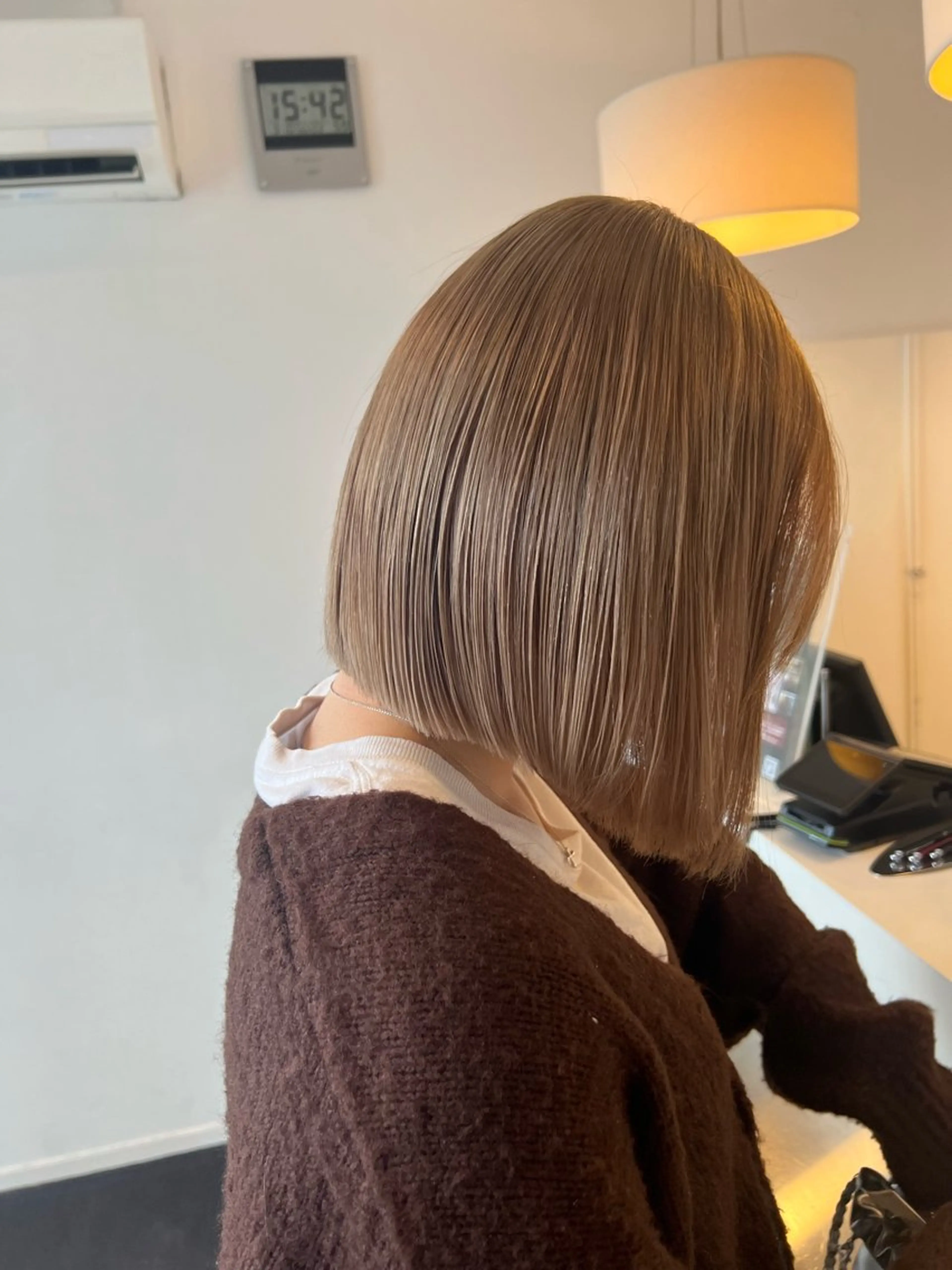 ミディアム 南 妃那のヘアスタイル