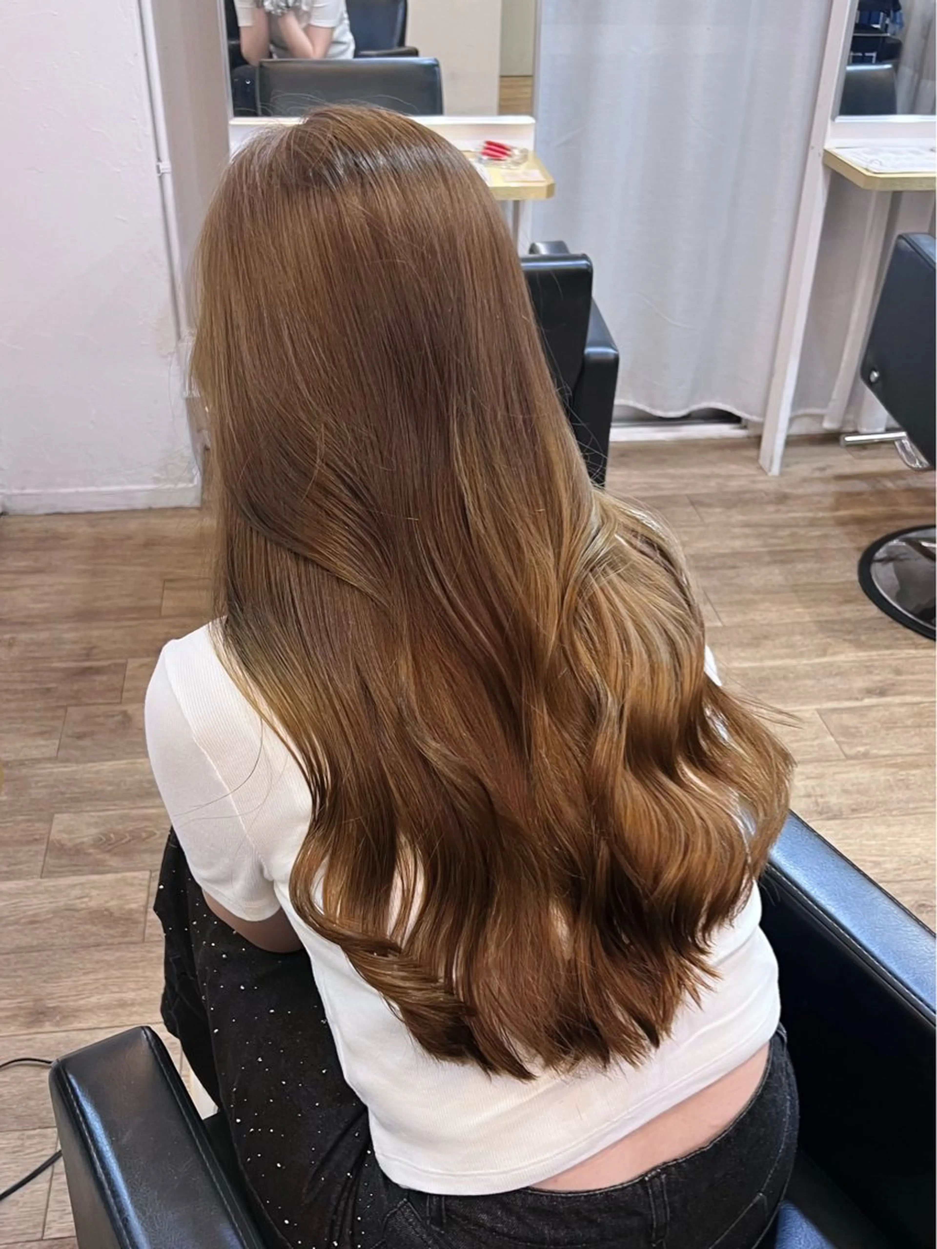 セミロング カラー パーマ アッシュ アッシュグレー アッシュグレージュ ベージュカラー 黒髪 ブリーチなし/ ベージュ/akiraのヘアスタイル